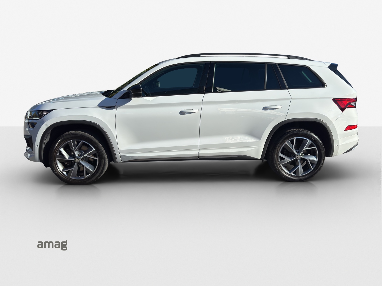 SKODA Kodiaq 2.0 TDI CR SportLine 4x4 DSG-image-1