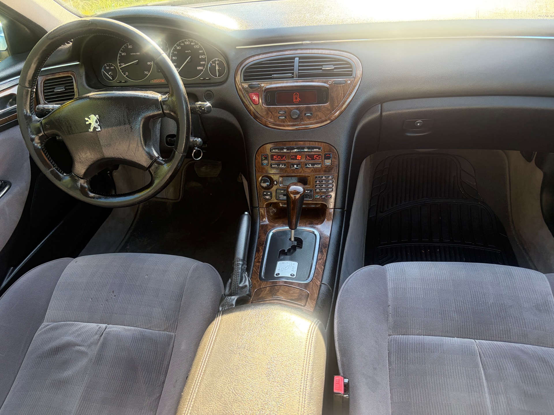 PEUGEOT 607 3.0 24V Personnalisée-image-5