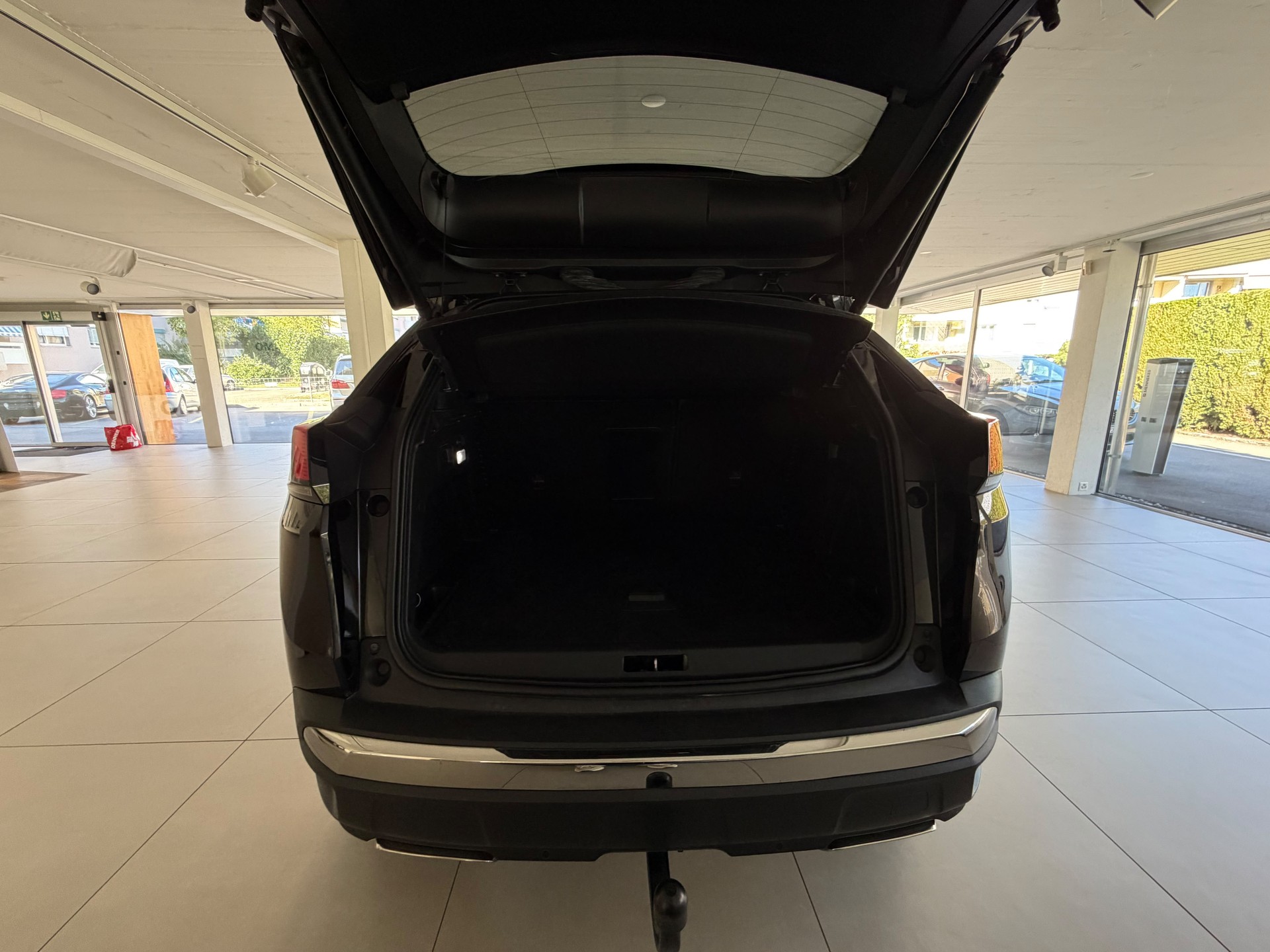 PEUGEOT 3008 2.0 BlueHDi GT EAT-image-8
