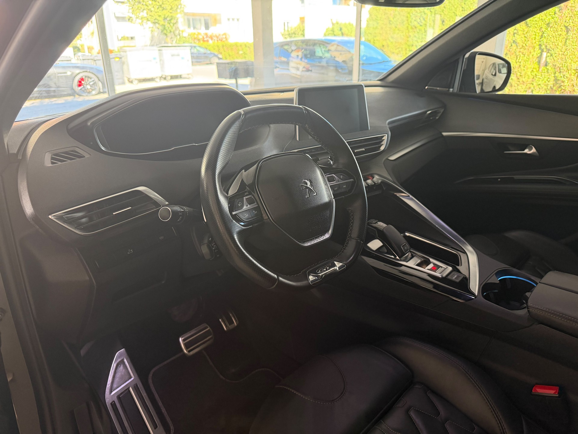 PEUGEOT 3008 2.0 BlueHDi GT EAT-image-18