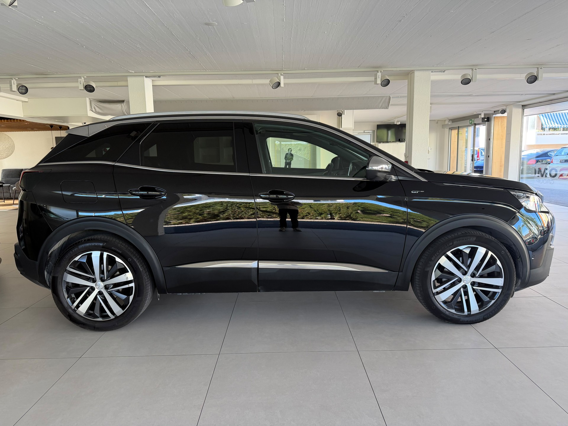 PEUGEOT 3008 2.0 BlueHDi GT EAT-image-3