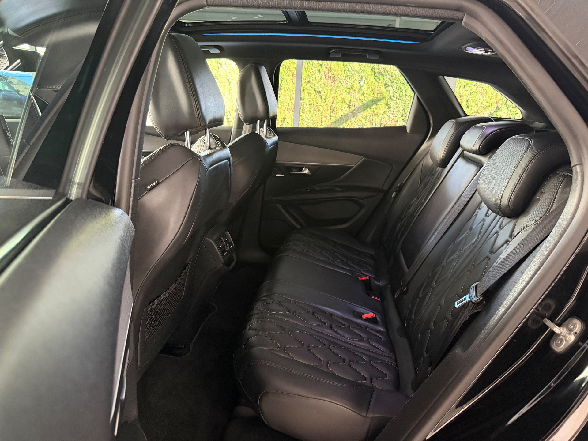 PEUGEOT 3008 2.0 BlueHDi GT EAT-image-15
