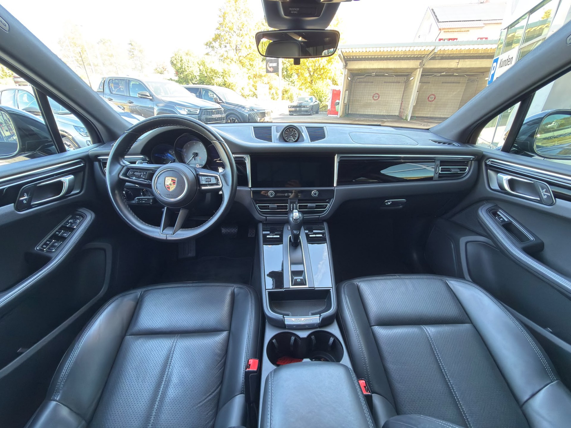 PORSCHE Macan S-image-5