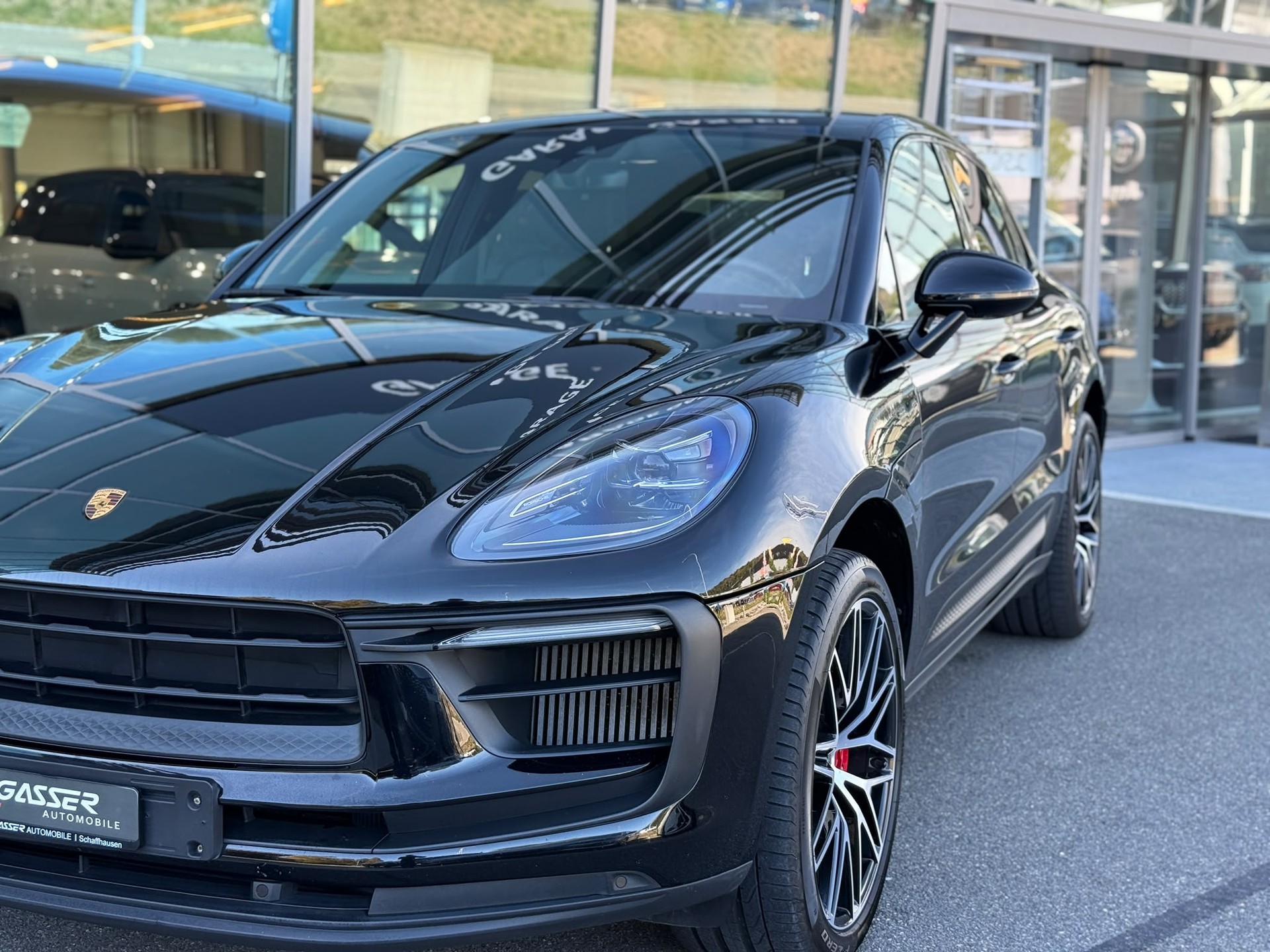 PORSCHE Macan S-image-1