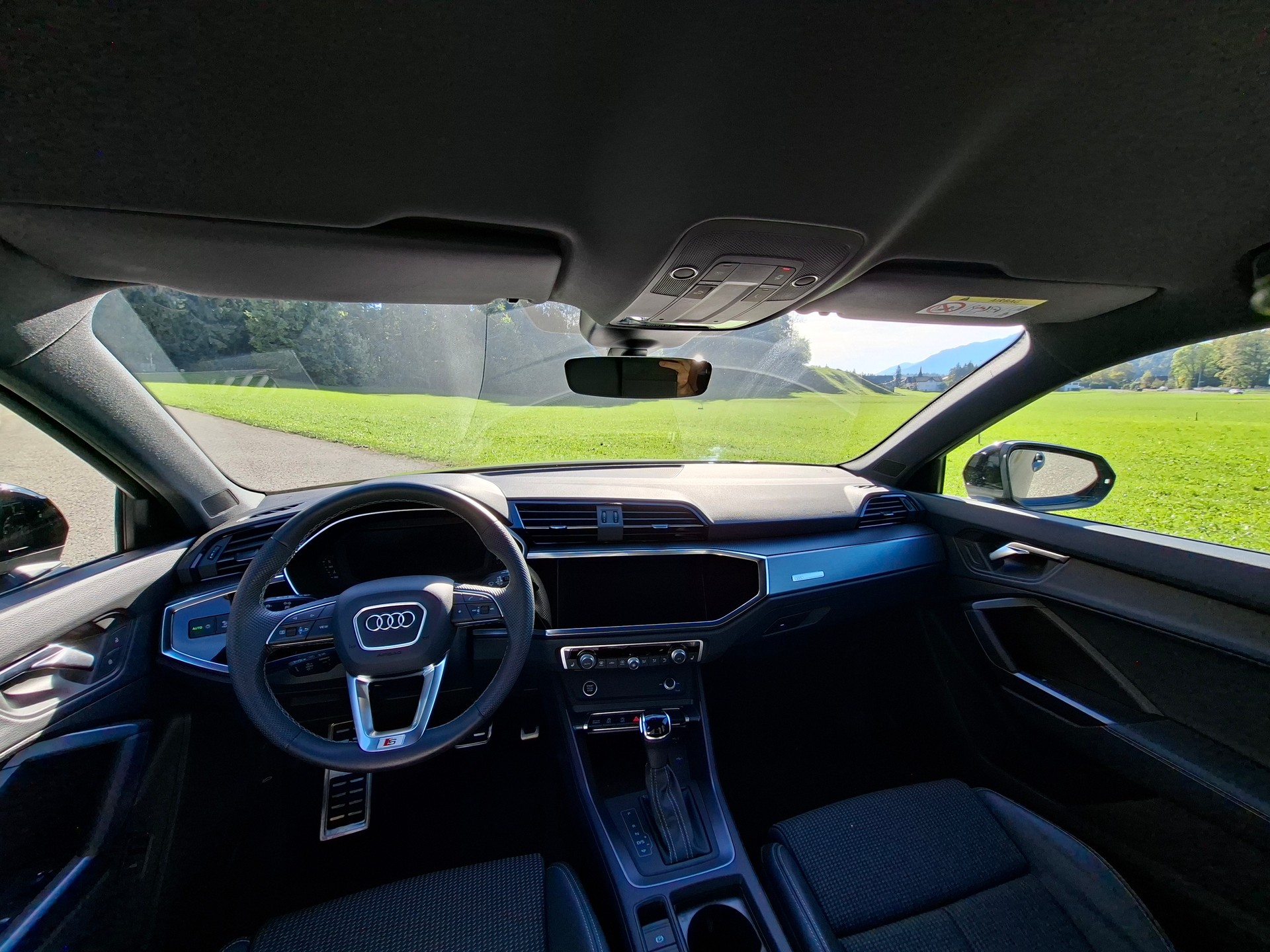 AUDI Q3 Sportback 35 TFSI S line Attraction S-tronic *CH-Fahrzeug mit Audi Garantie 5 J./100'000km*-image-8