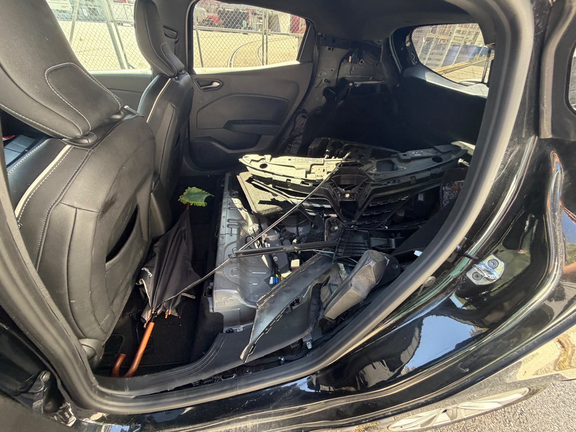 RENAULT Clio 1.6 E-Tech Intens-image-7