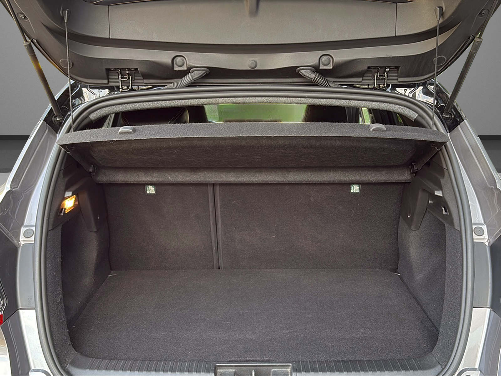 RENAULT 1.6 E-TECH PLUG-IN ENGINEERED-image-6