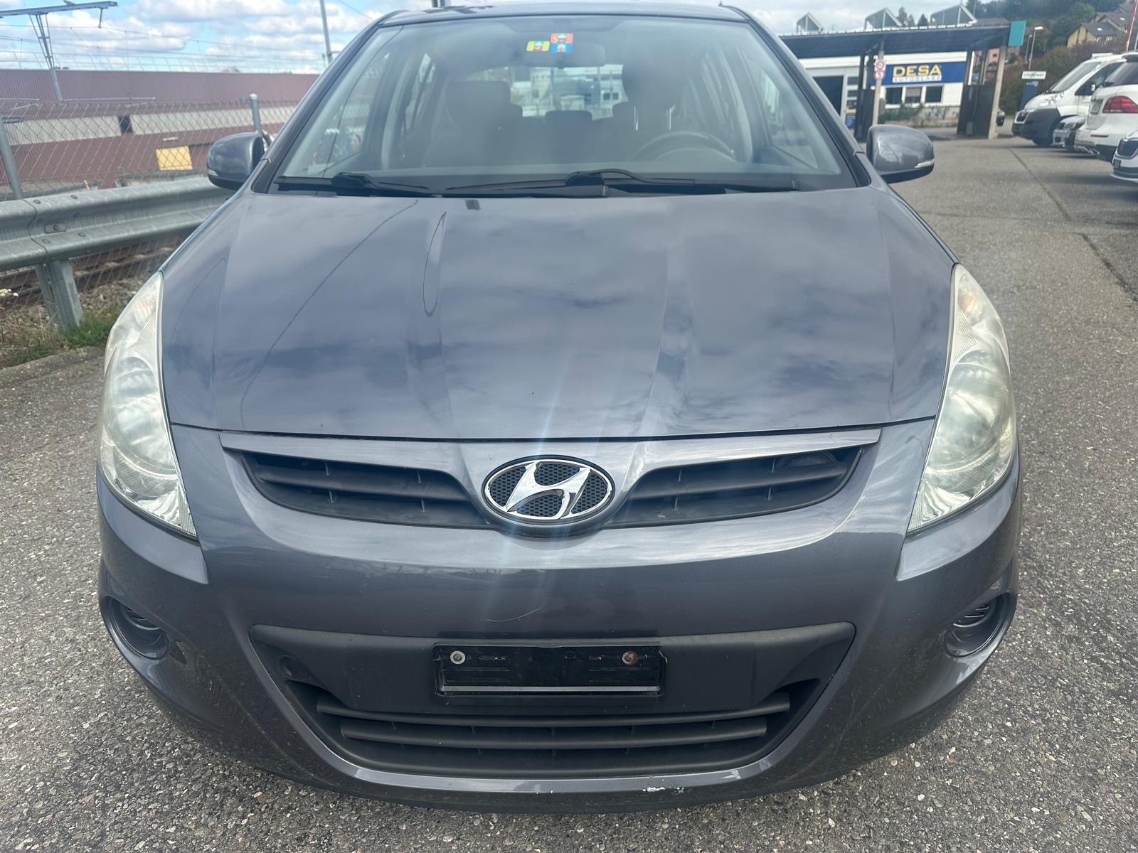 HYUNDAI i20 1.4 CRDi Blue-image-1
