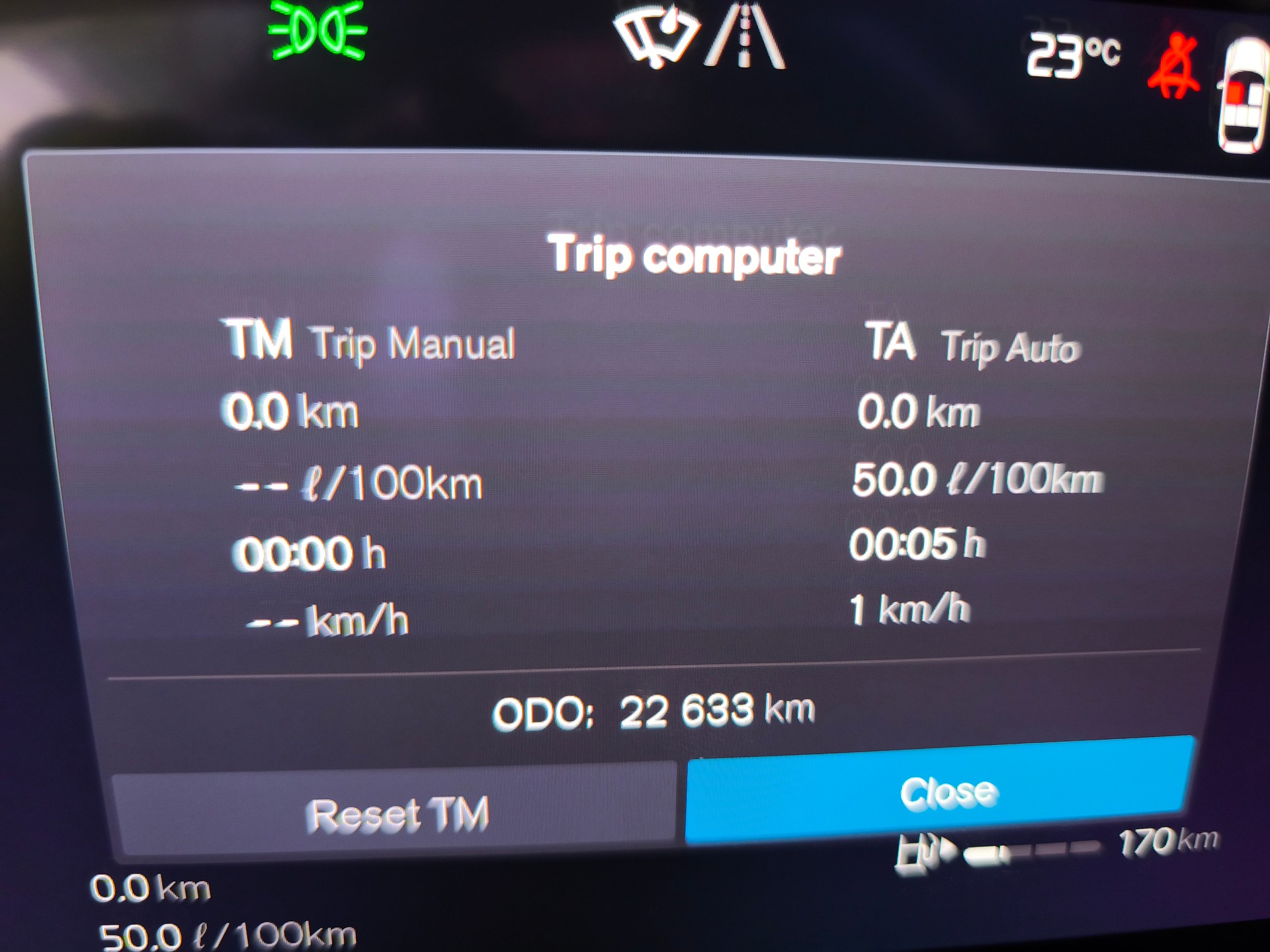 VOLVO 2.0 B5 MH Ultimate Dark AWD-image-7