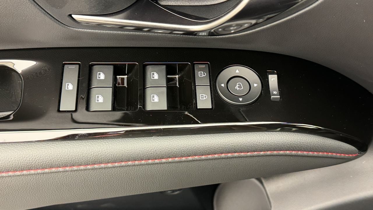 HYUNDAI Tucson 1.6 TGDI PHEV N-Line 4WD-image-8