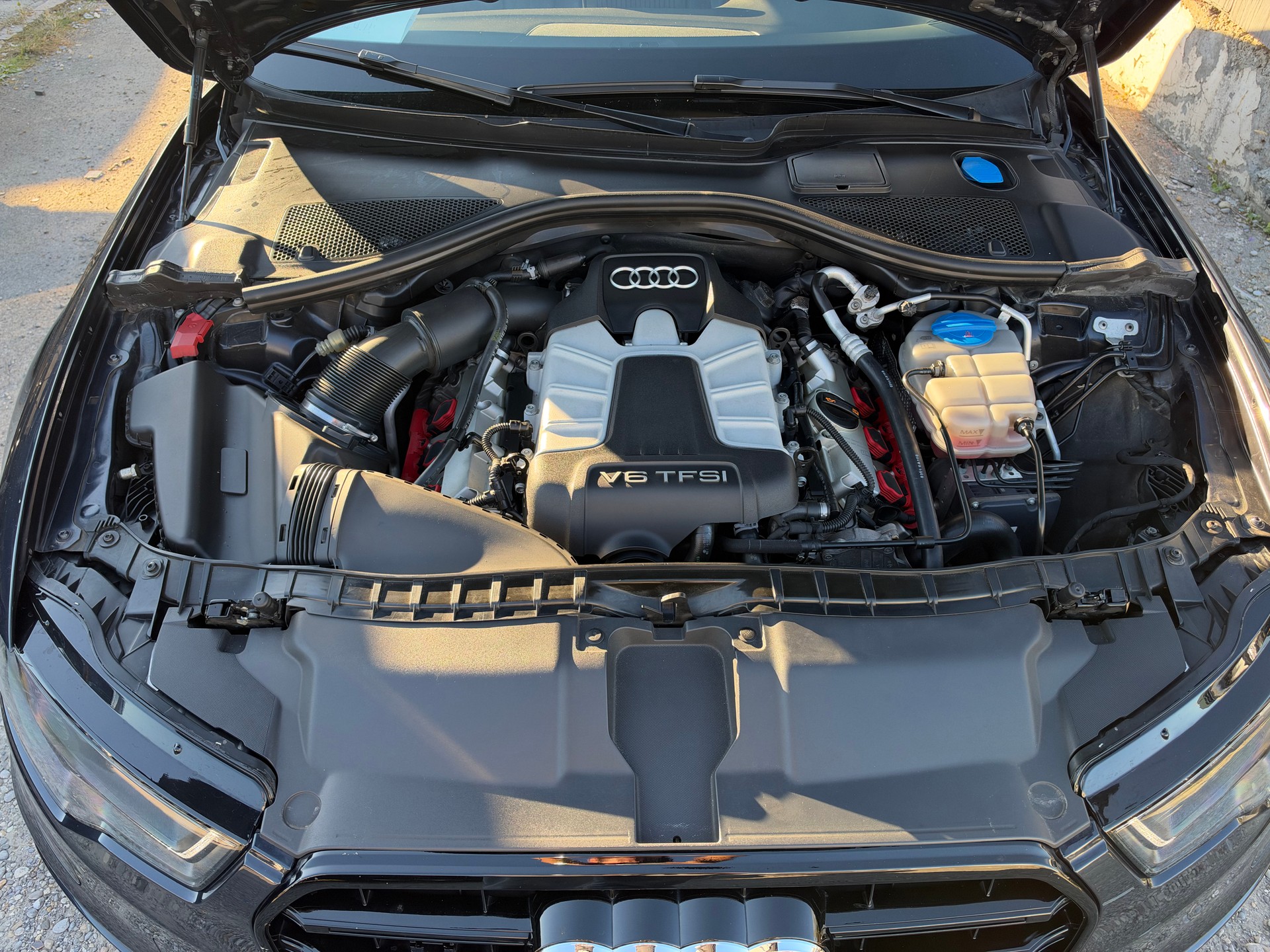 AUDI A6-image-15