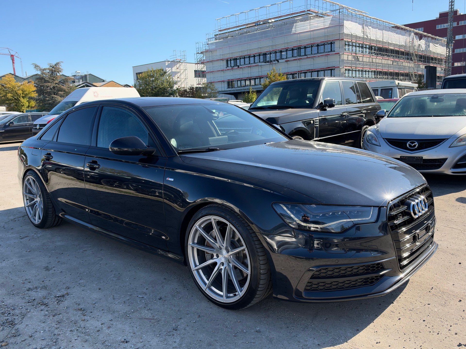 AUDI A6-image-11