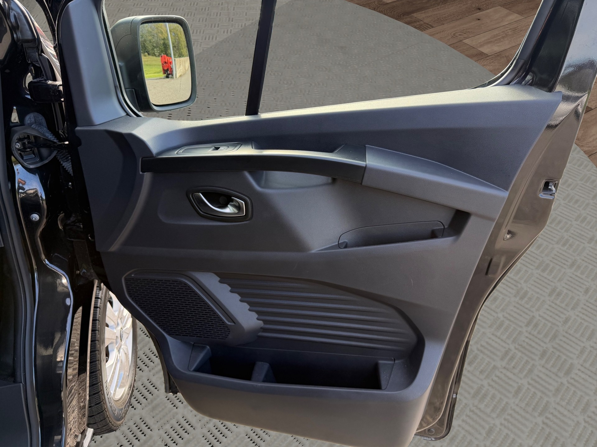 NISSAN Primastar dCi 170 2.8 L1H1 9 Pl. Tekna DCT-image-15