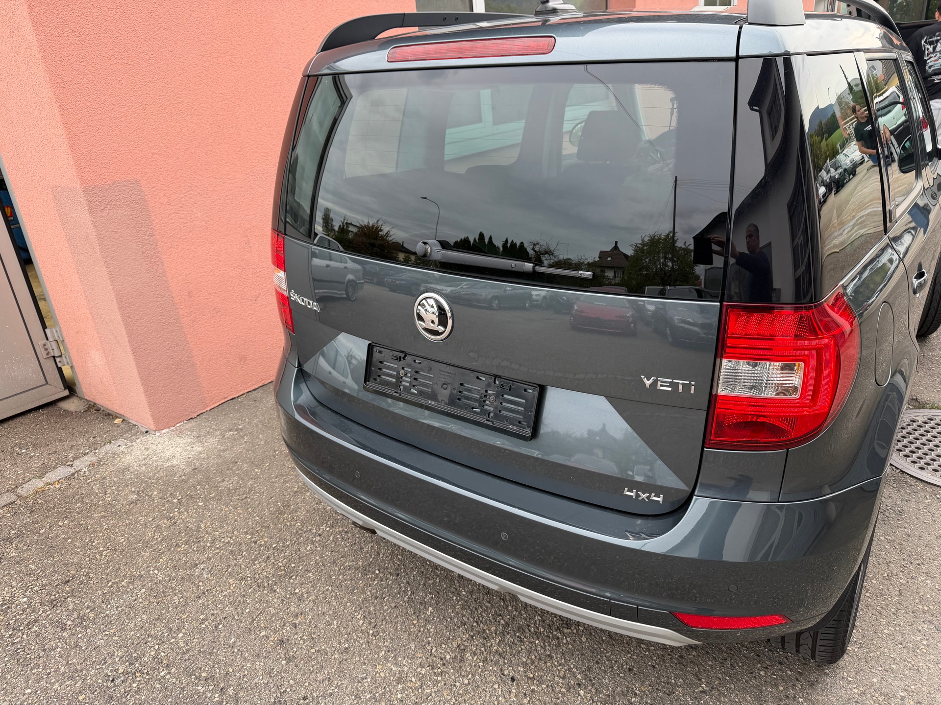 SKODA Yeti 1.4 TSI Swiss Joy 4x4-image-4