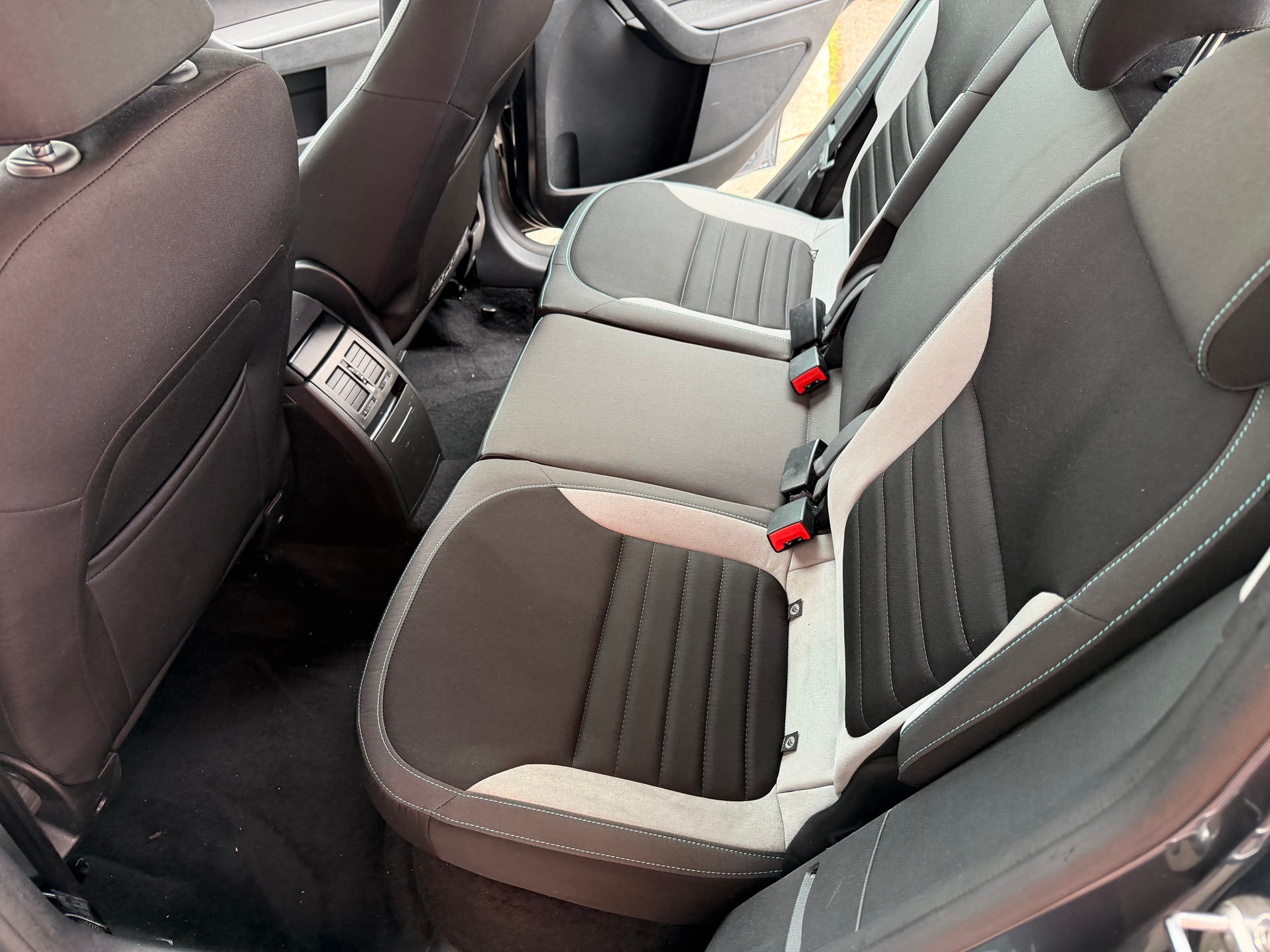 SKODA Yeti 1.4 TSI Swiss Joy 4x4-image-12