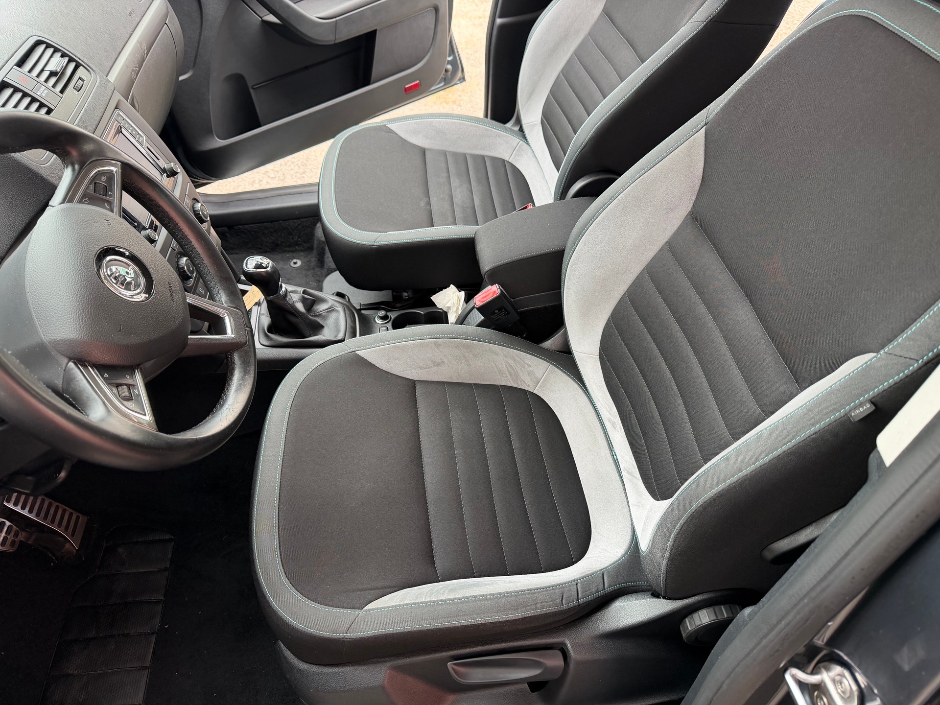SKODA Yeti 1.4 TSI Swiss Joy 4x4-image-11