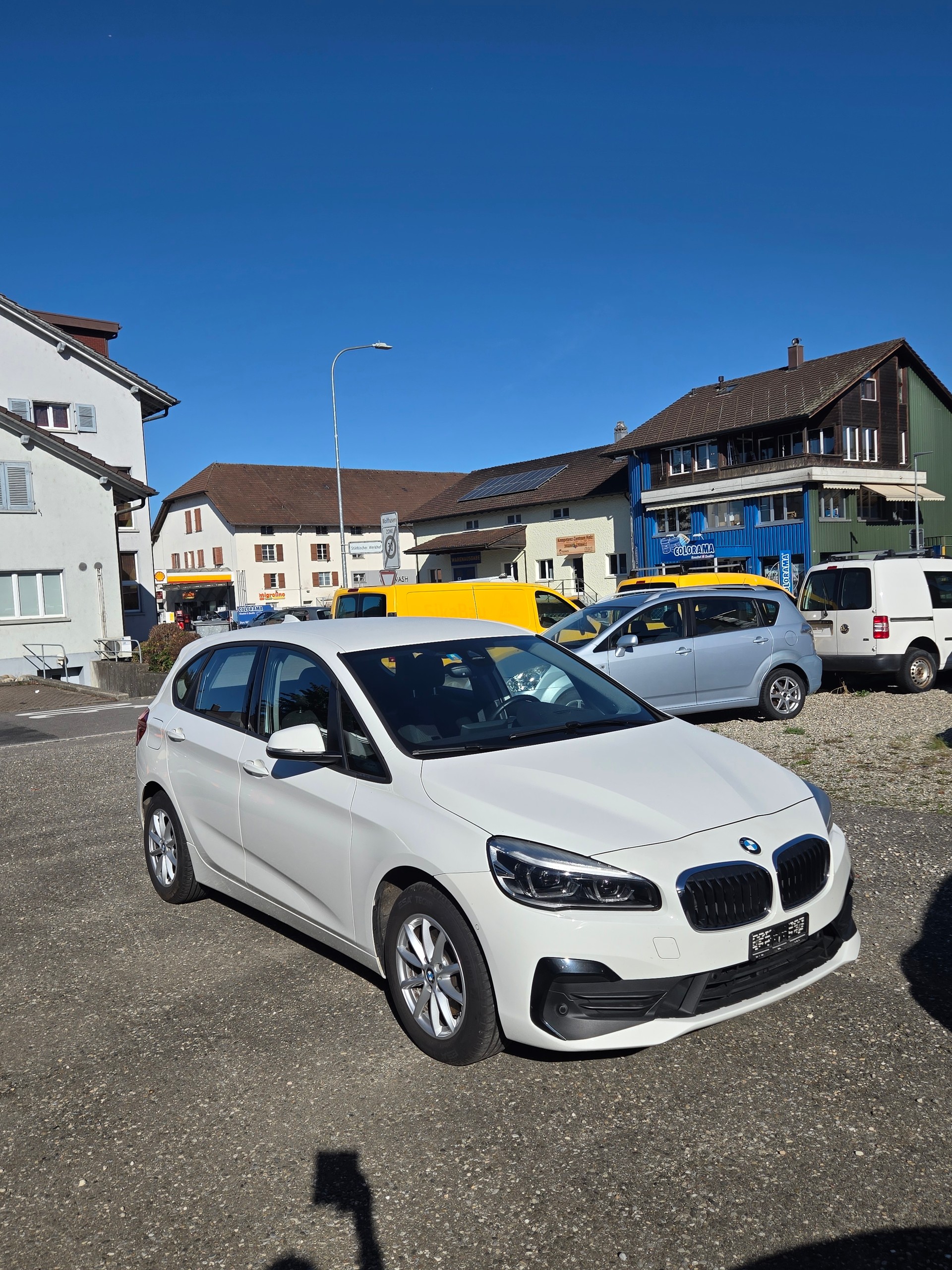 BMW 218d xDrive Active Tourer Steptronic Sport Line-image-1