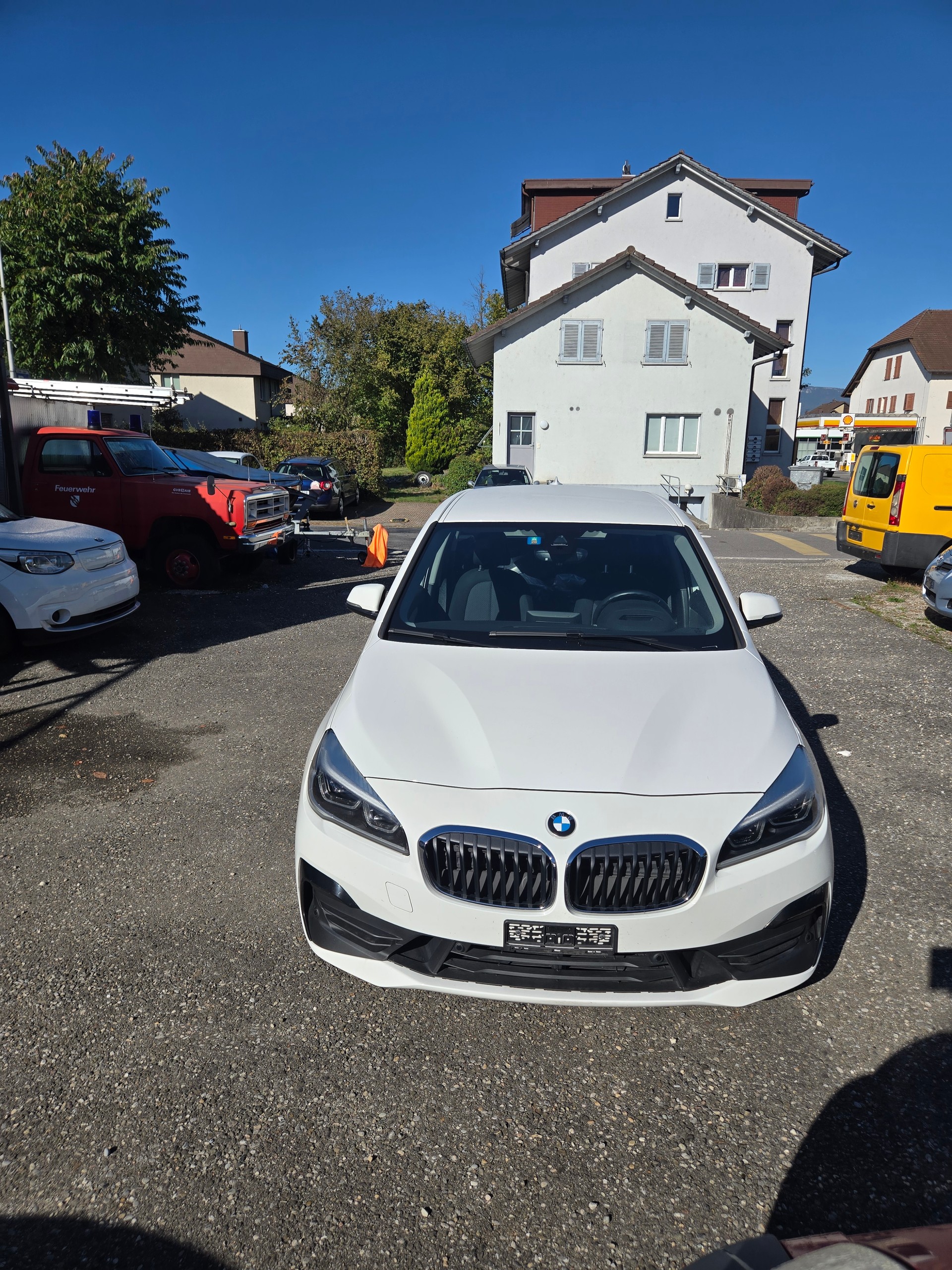 BMW 218d xDrive Active Tourer Steptronic Sport Line-image-2