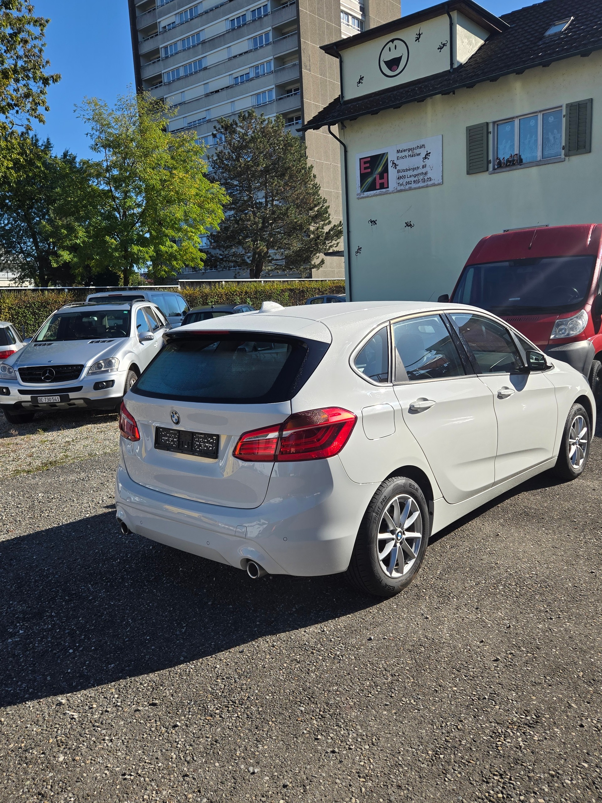 BMW 218d xDrive Active Tourer Steptronic Sport Line-image-6