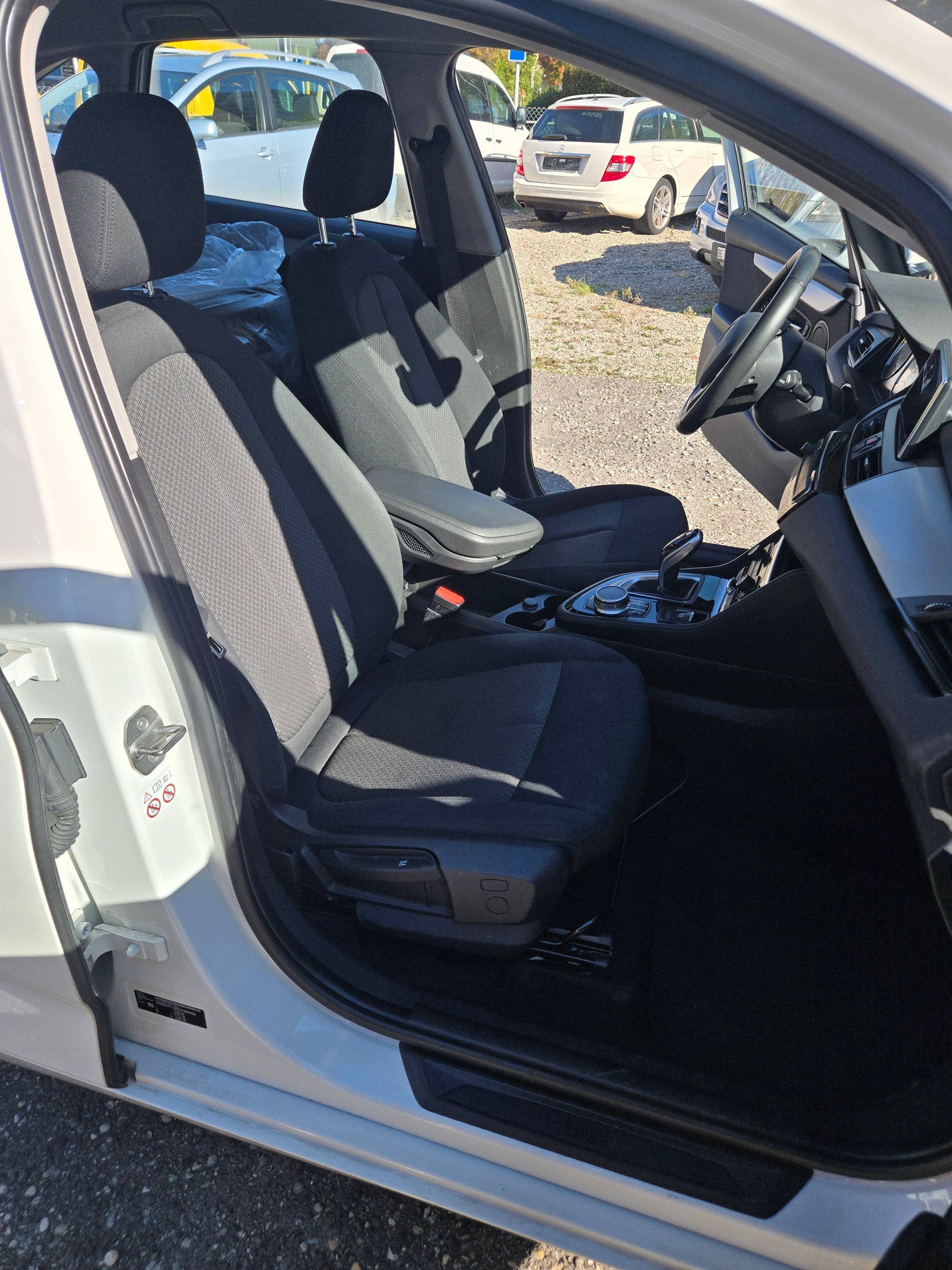 BMW 218d xDrive Active Tourer Steptronic Sport Line-image-14