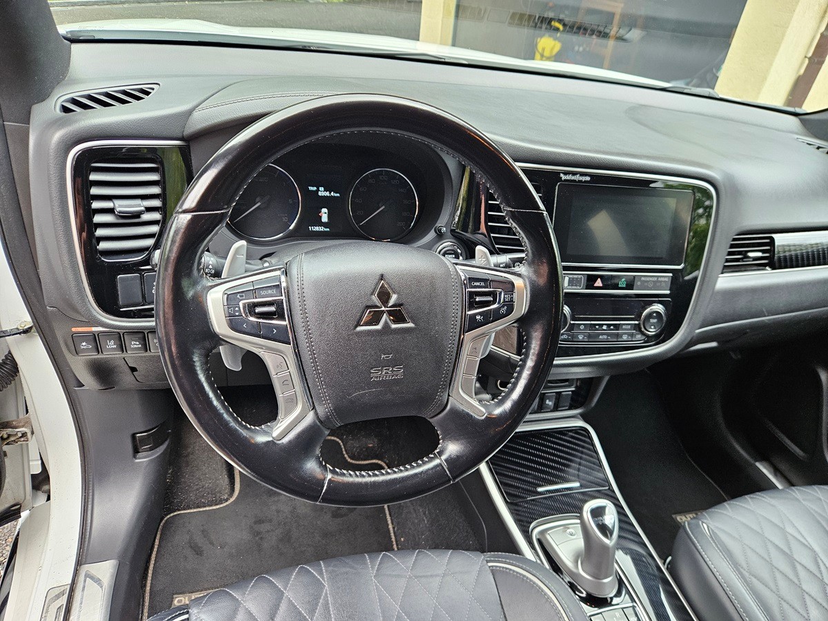 MITSUBISHI 2.4 PHEV Diamond S-Edition-image-7