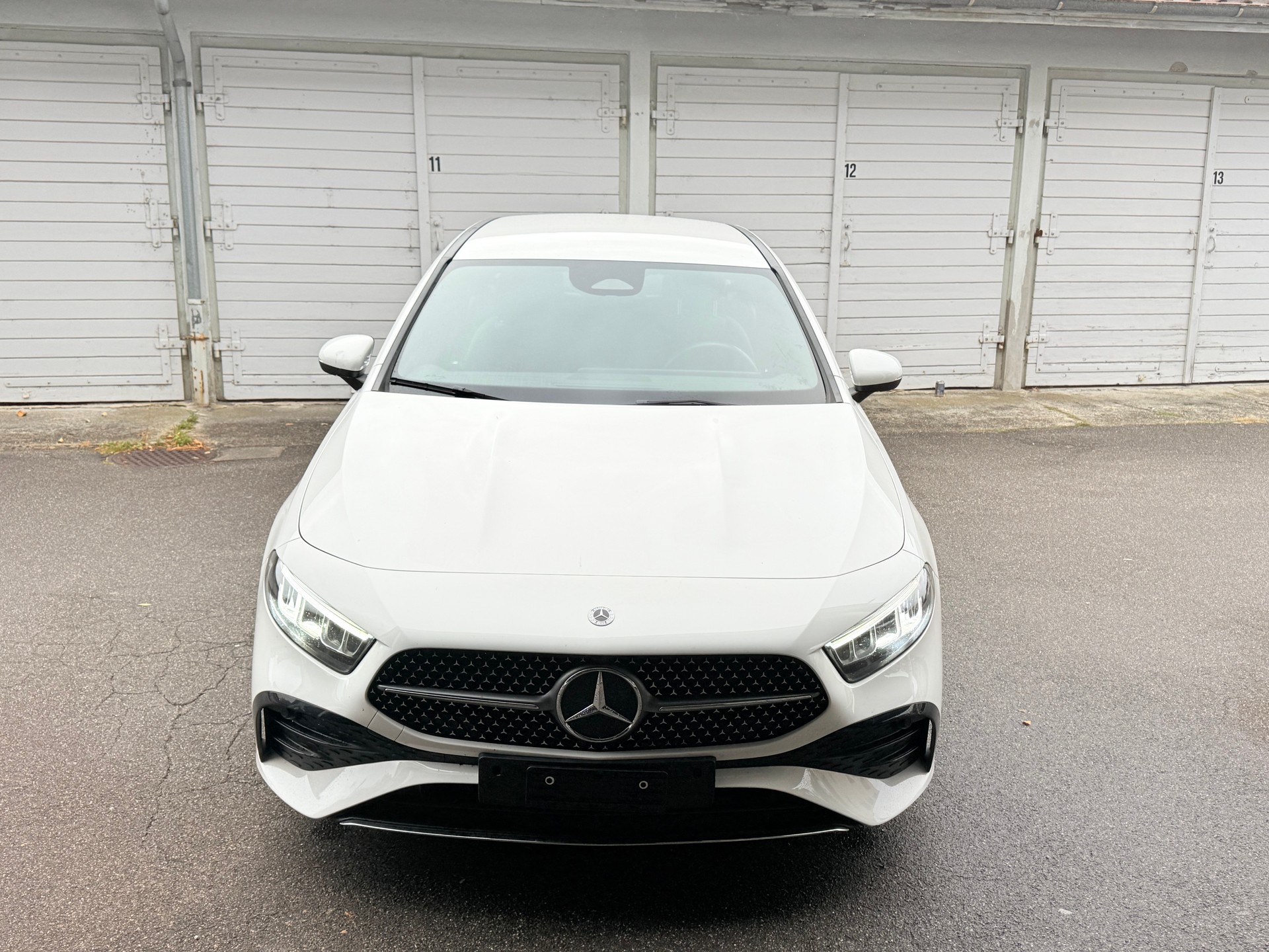 MERCEDES-BENZ A 200 AMG Line 7G-DCT-image-3