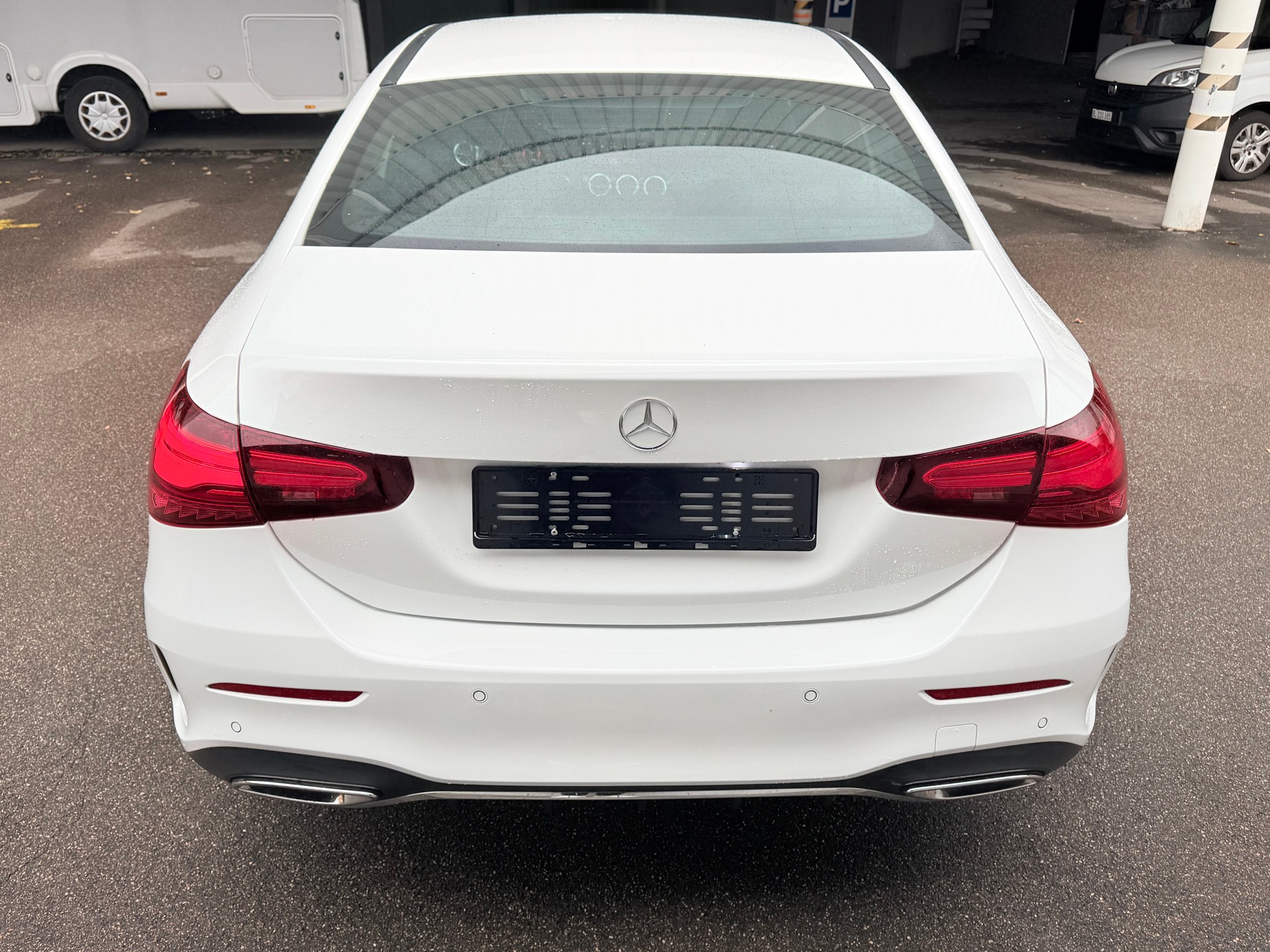 MERCEDES-BENZ A 200 AMG Line 7G-DCT-image-7
