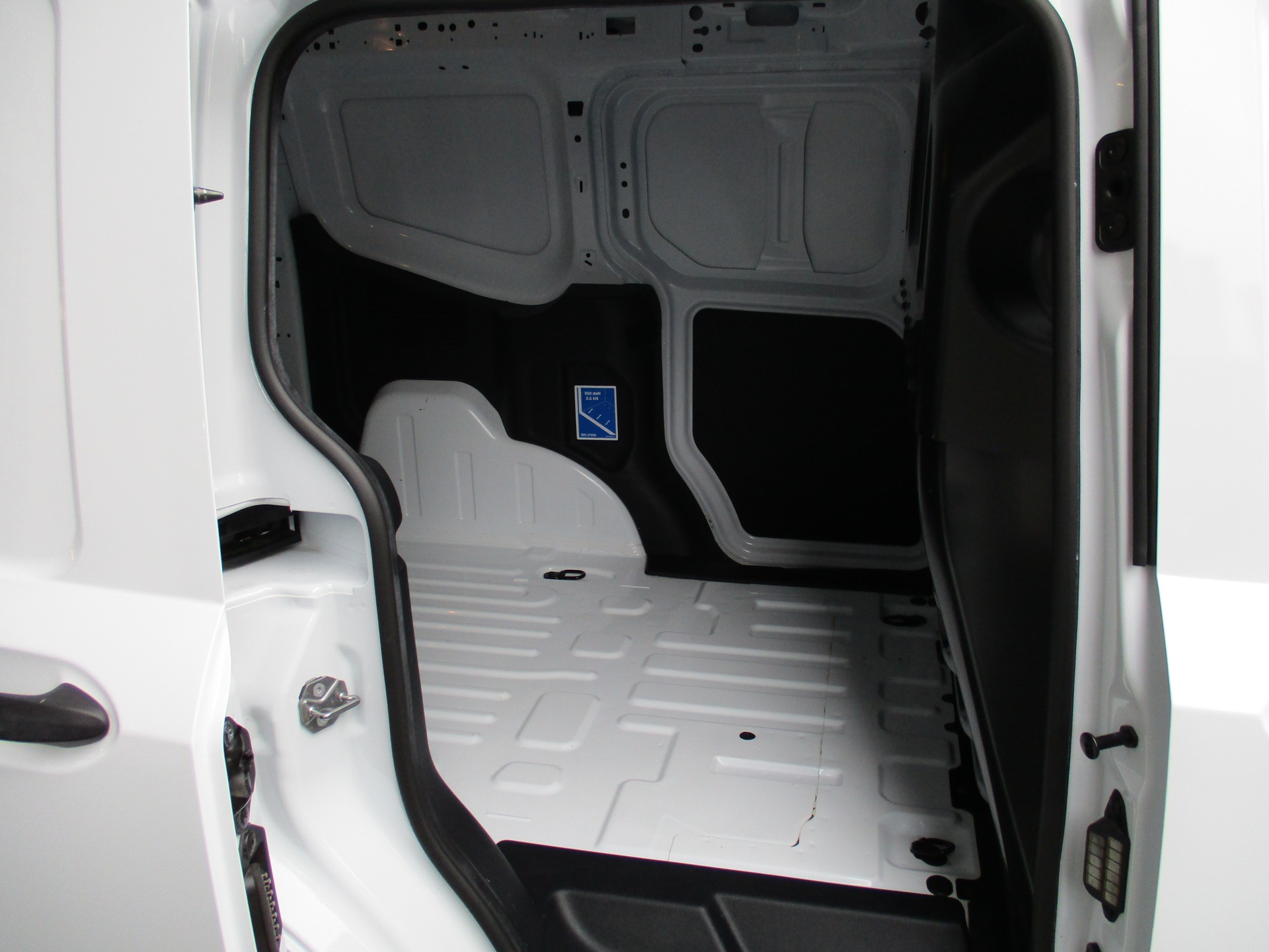 FORD Transit Courier Van 1.0 EcoBoost Trend Automat-image-9