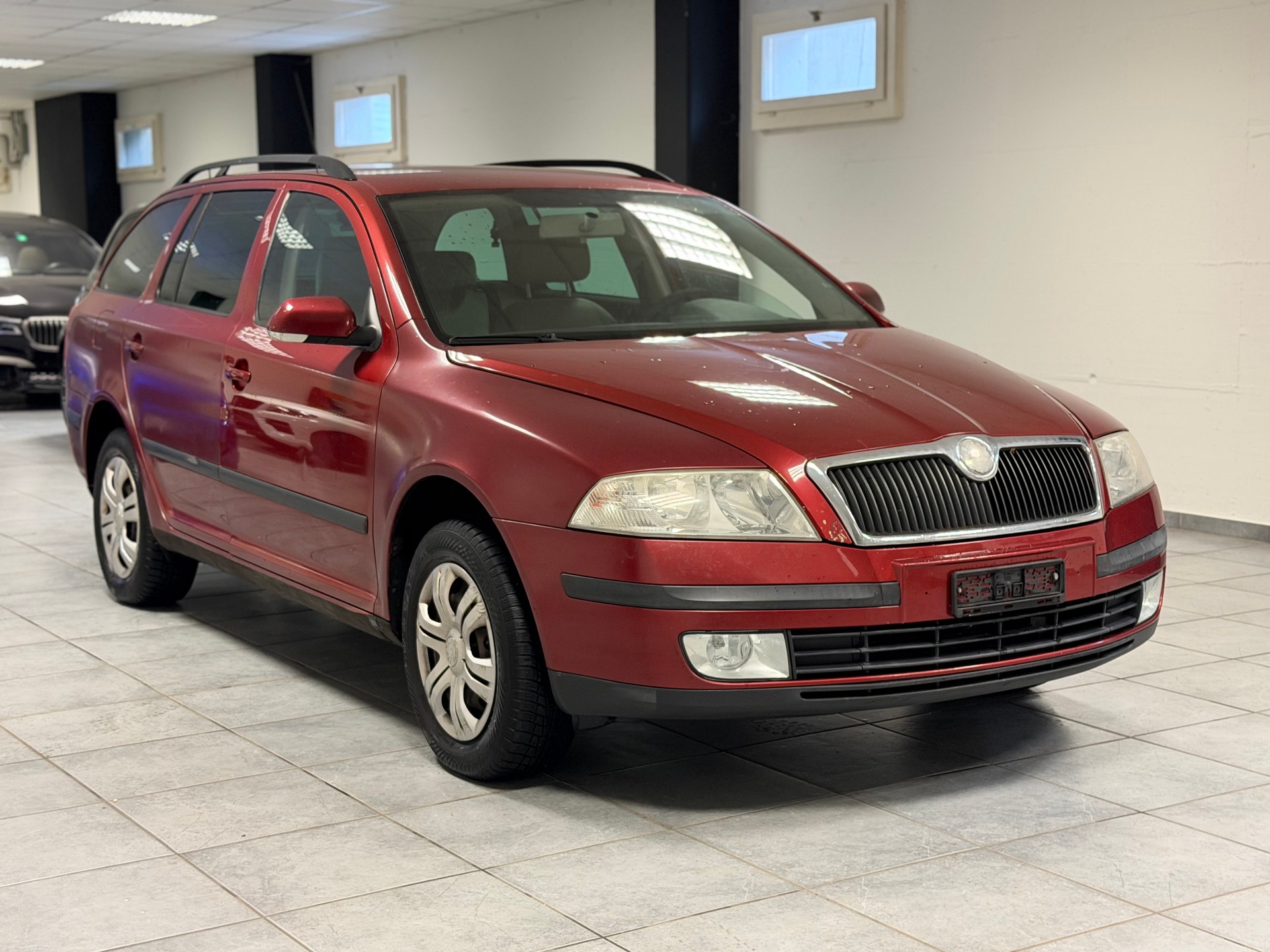 SKODA Octavia 1.9 TDI Swiss Ice Hockey 4x4-image-4