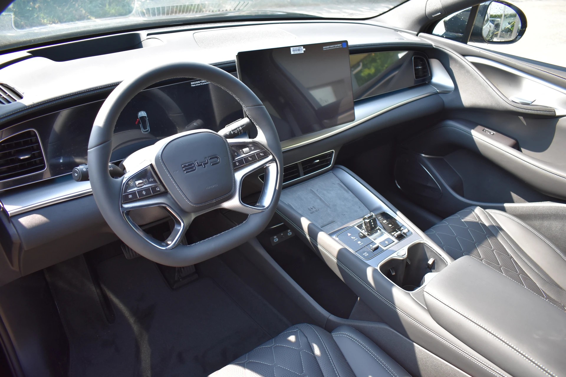 BYD Sealion 7 91,3 kWh Excellence AWD-image-12