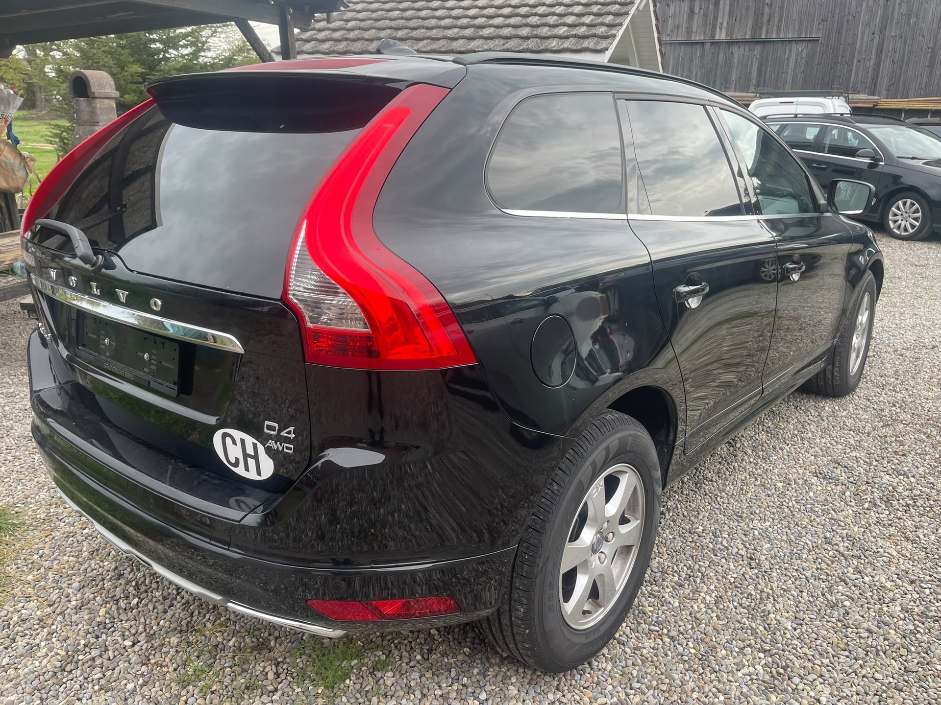 VOLVO XC60 D4 AWD Summum Geartronic-image-3