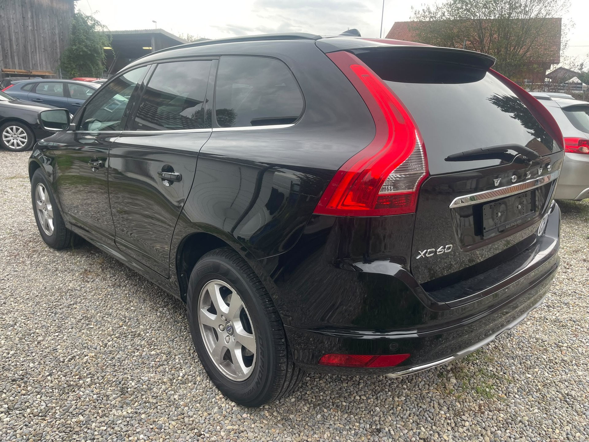 VOLVO XC60 D4 AWD Summum Geartronic-image-5