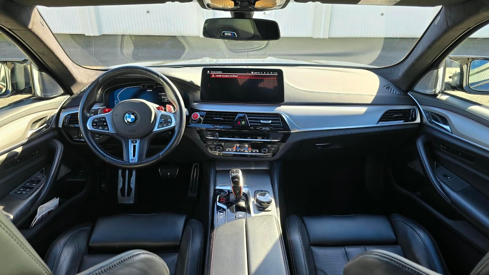 BMW M5 Competition xDrive-image-10