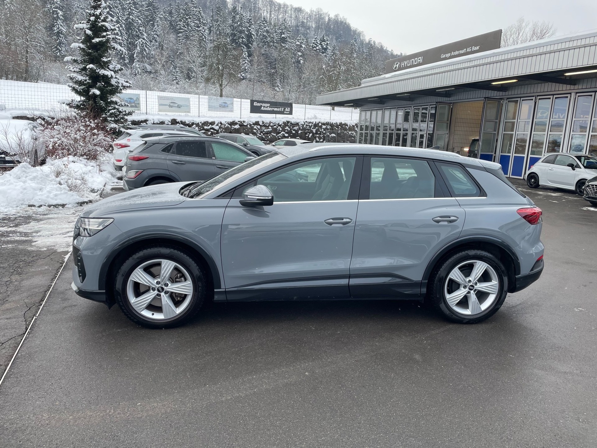 AUDI Q4 e-tron 50 quattro-image-6