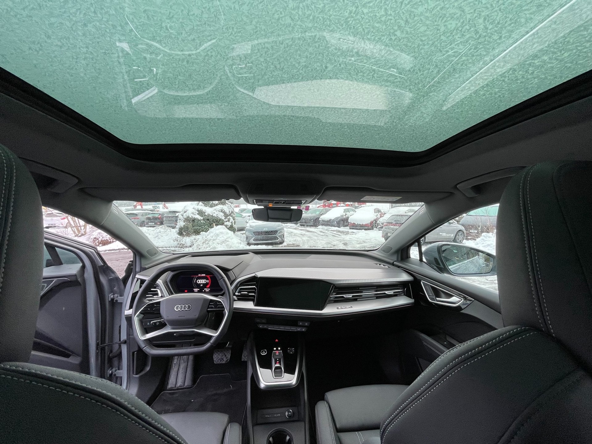AUDI Q4 e-tron 50 quattro-image-7