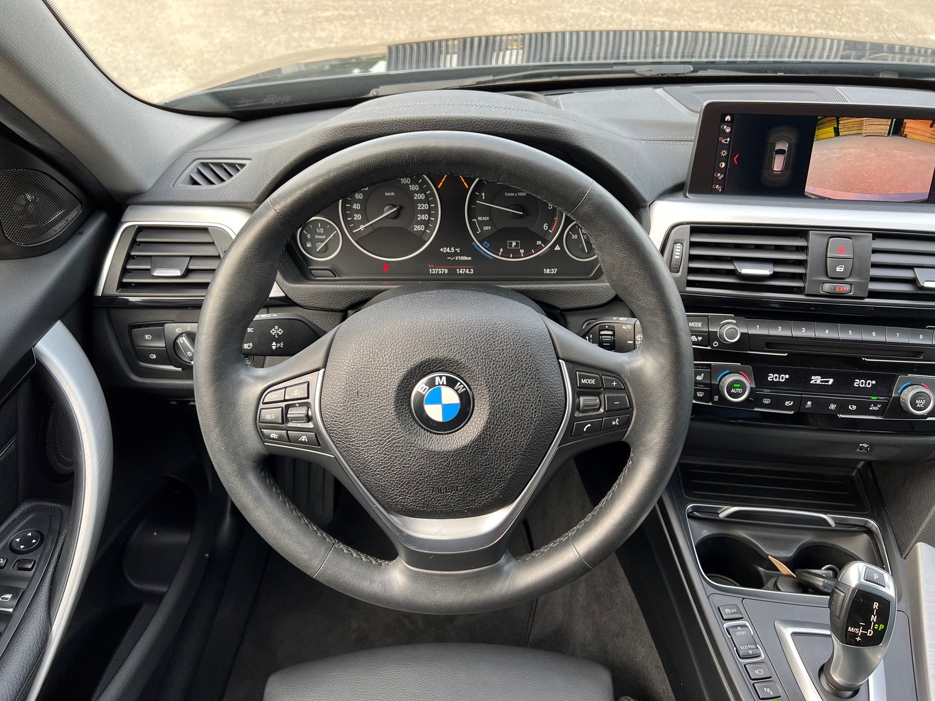 BMW 335d xDrive Touring Steptronic-image-12