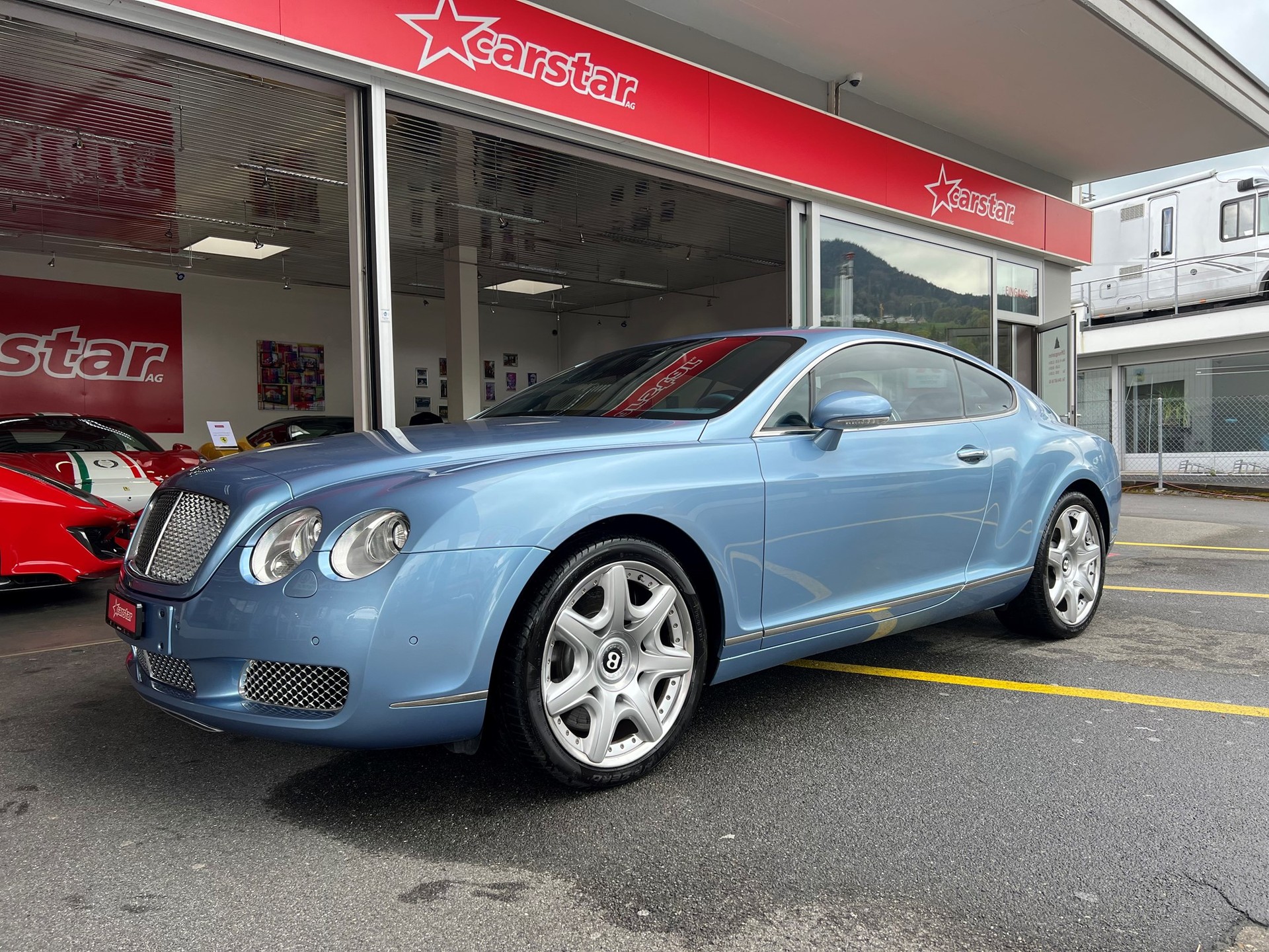 BENTLEY Continental GT 6.0 W12-showroom-element-1