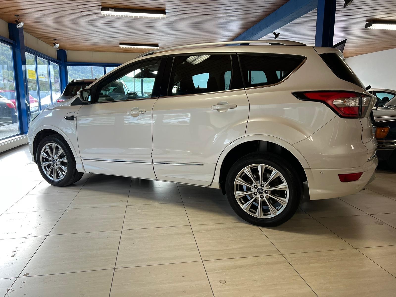 FORD Kuga 2.0 TDCi Vignale 4WD PowerShift-showroom-element-3
