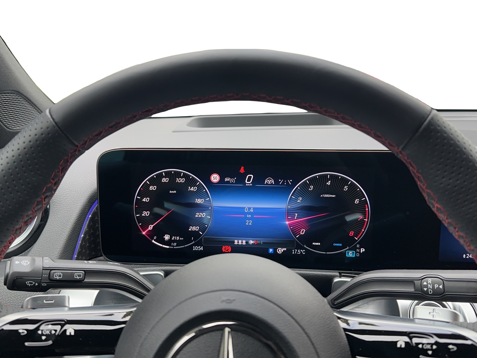 MERCEDES-BENZ GLB 250 4Matic 8G-Tronic-image-11