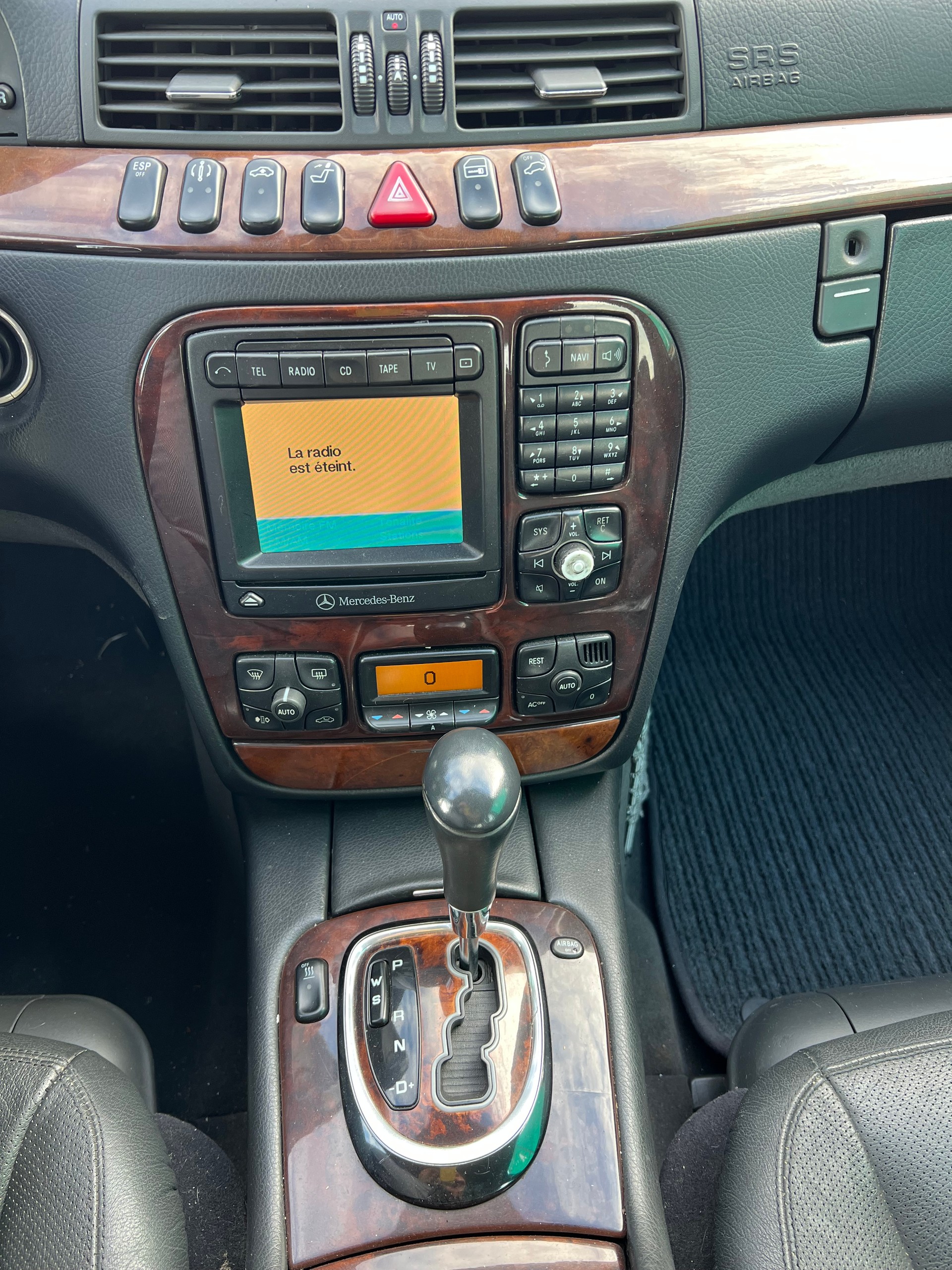 MERCEDES-BENZ S 320 CDI-image-12