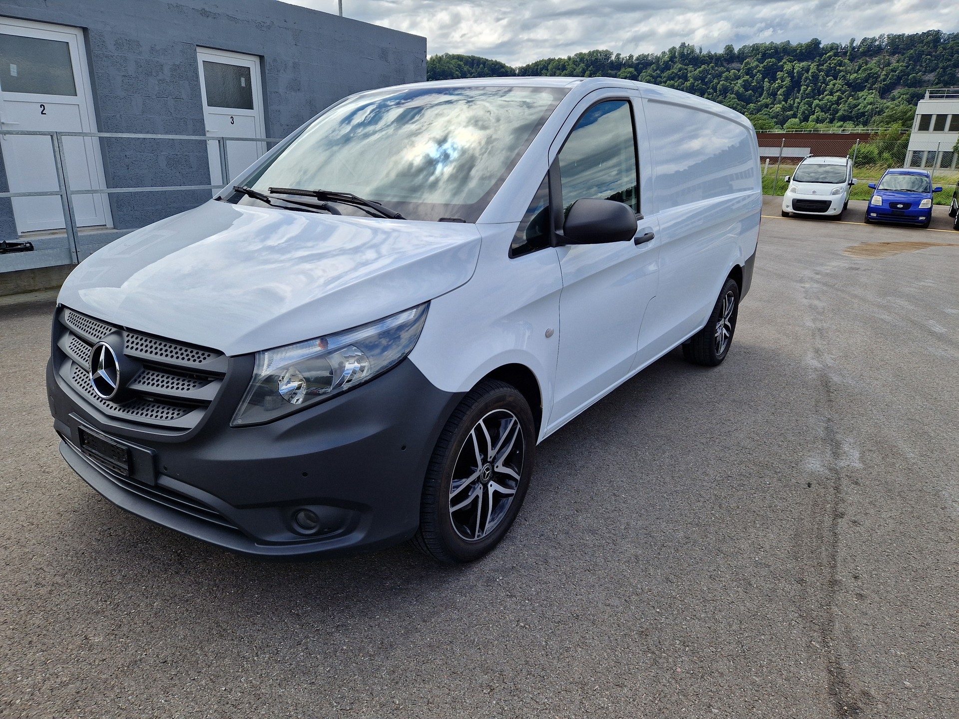 MERCEDES-BENZ Vito 116 CDI Mixto L 7G-Tronic Euro 5-image-8