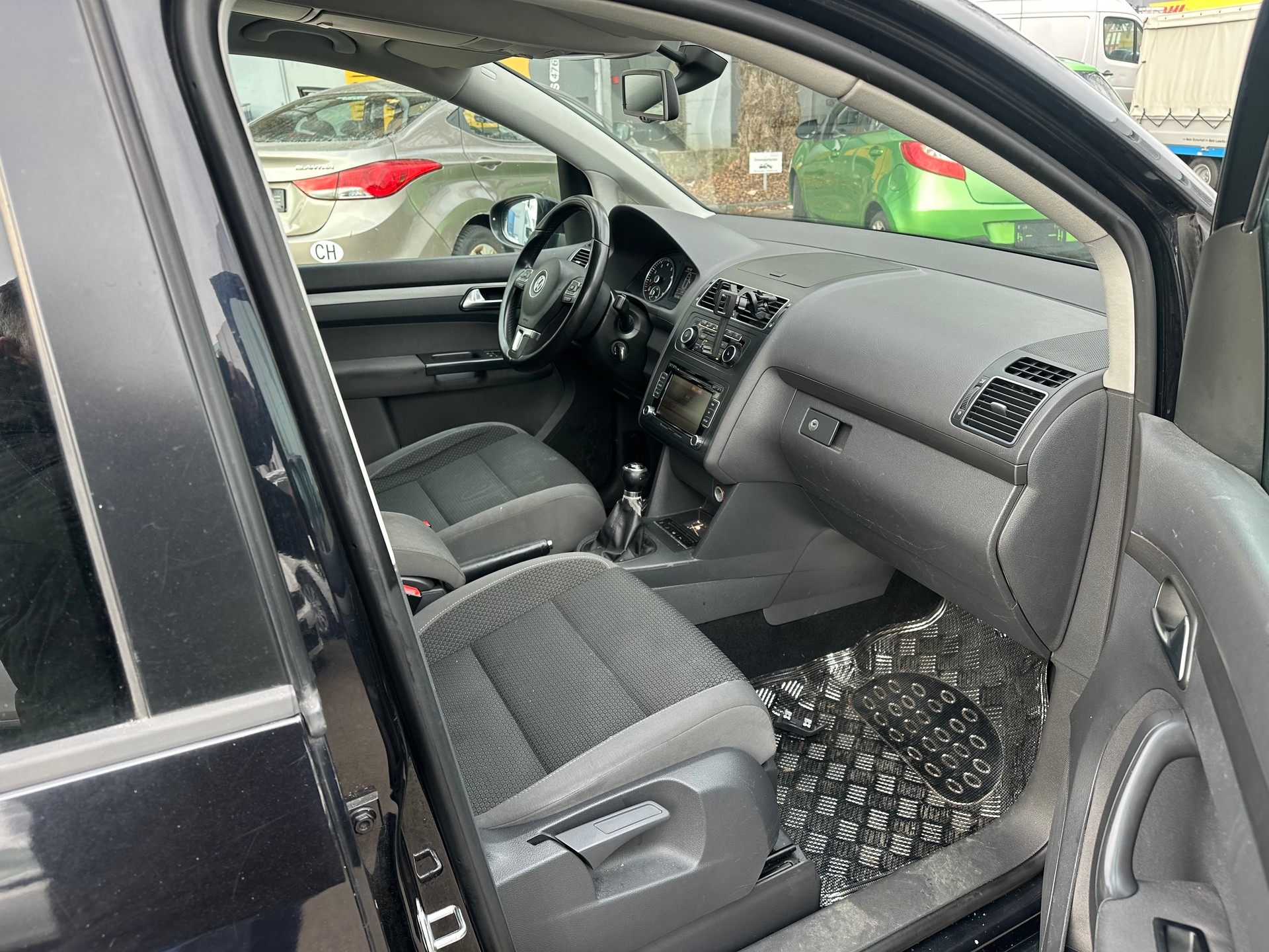 VW Touran 1.2 TSI BlueMotion Technology Highline-image-11