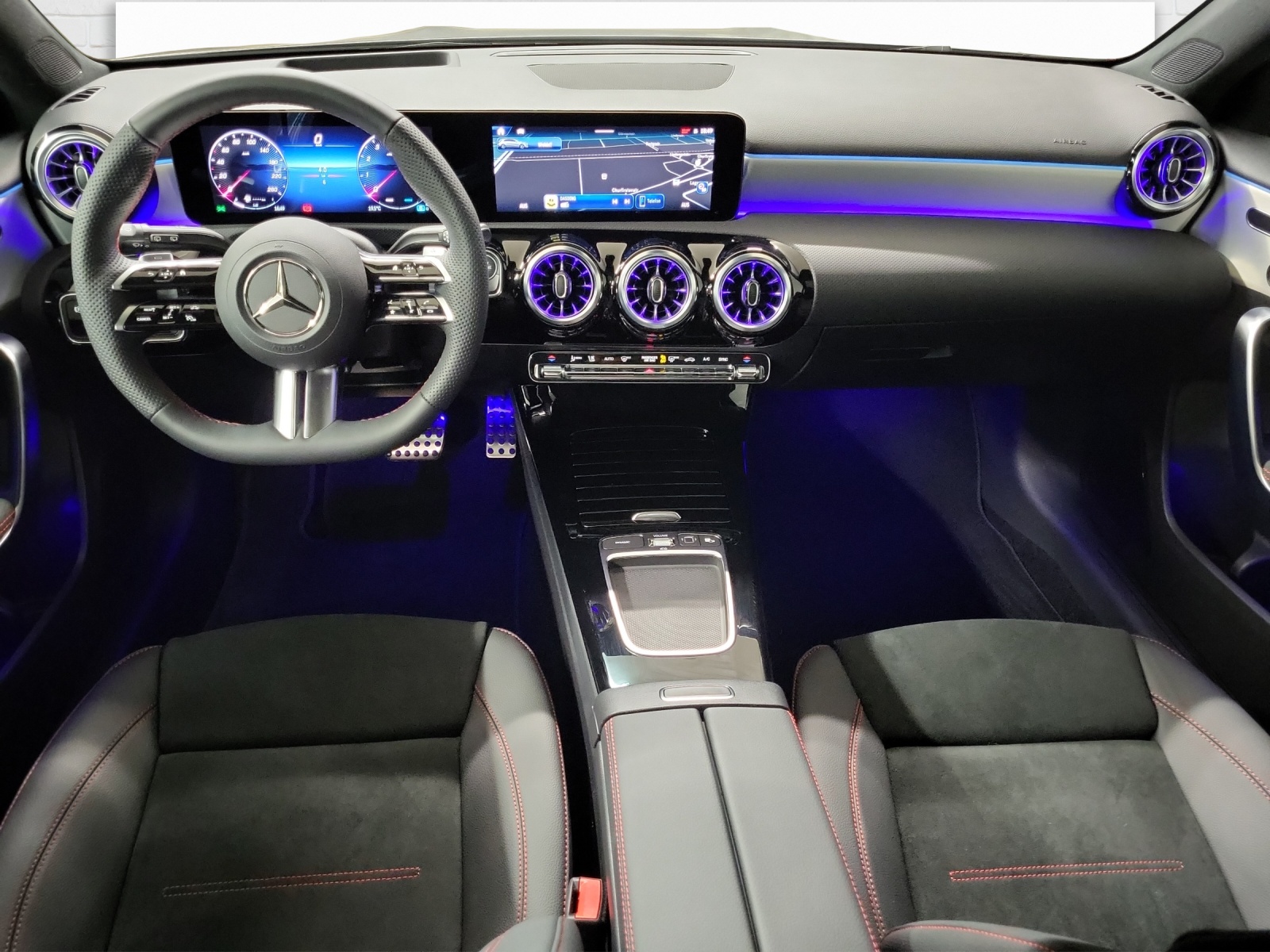 MERCEDES-BENZ A 200 AMG Line Night Star-image-7