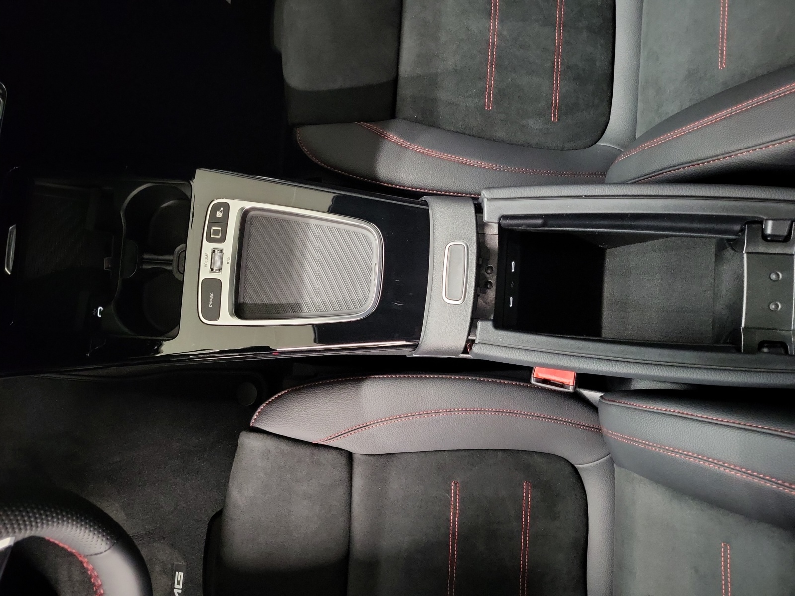 MERCEDES-BENZ A 200 AMG Line Night Star-image-12