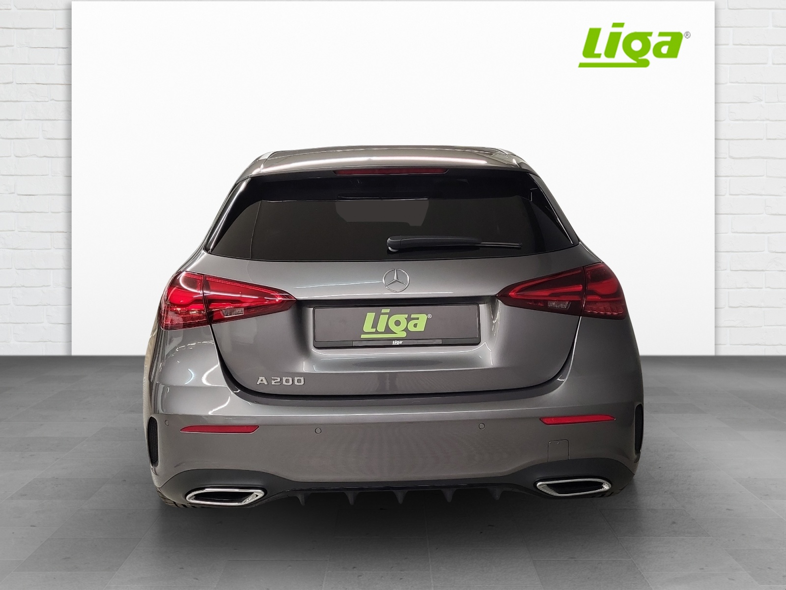 MERCEDES-BENZ A 200 AMG Line Night Star-image-4