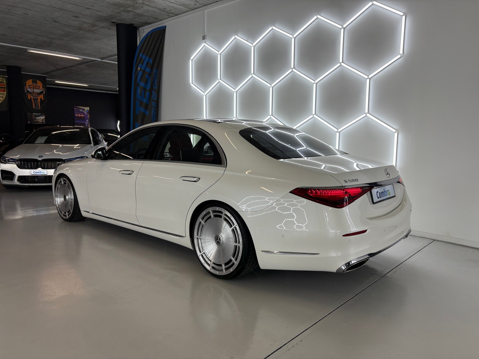MERCEDES-BENZ S 580 4Matic 9G-Tronic-showroom-element-3