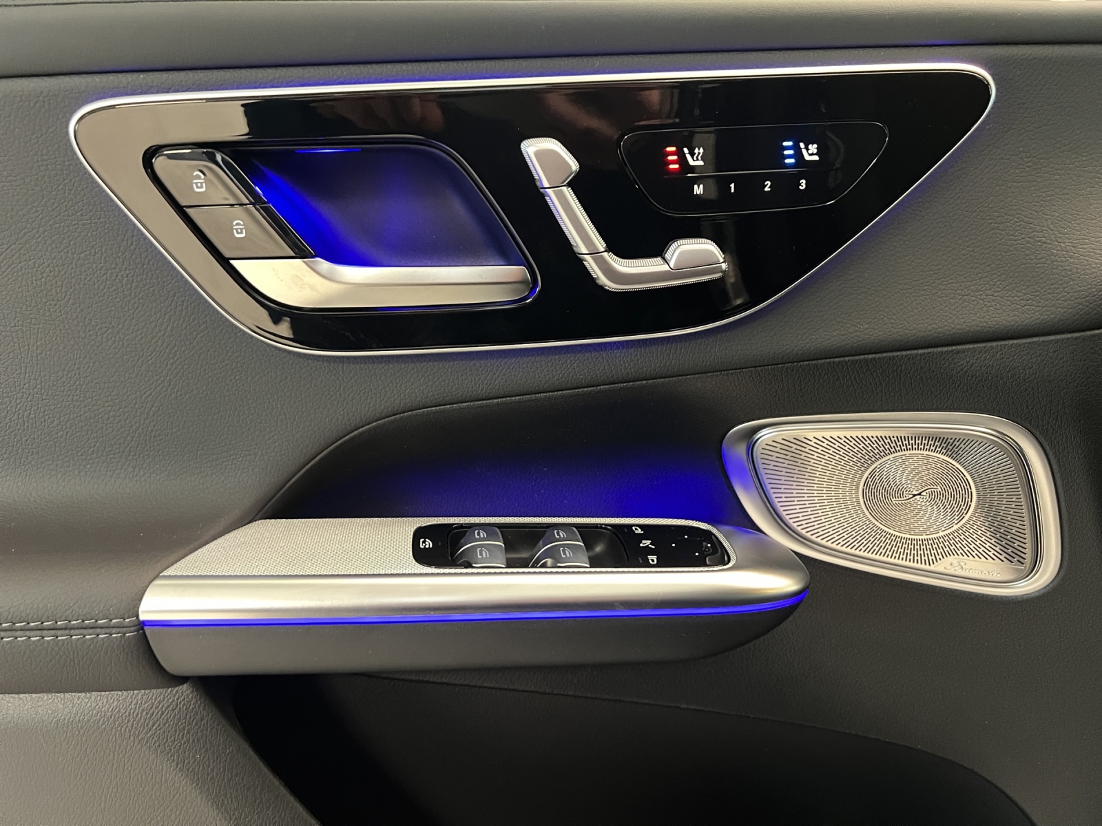 MERCEDES-BENZ GLC 300 d 4M 9G-Tronic-image-12