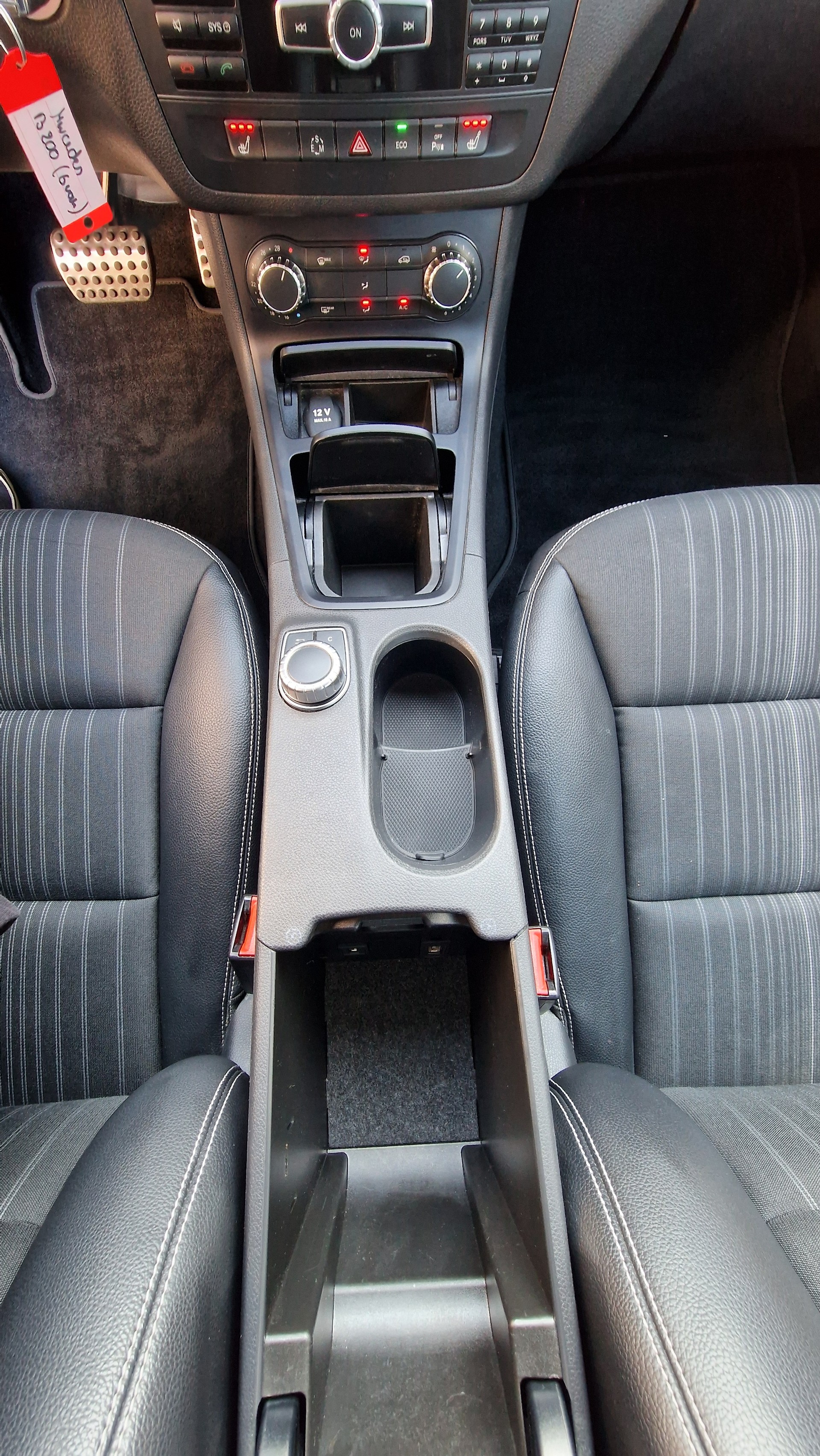 MERCEDES-BENZ B 200-image-28