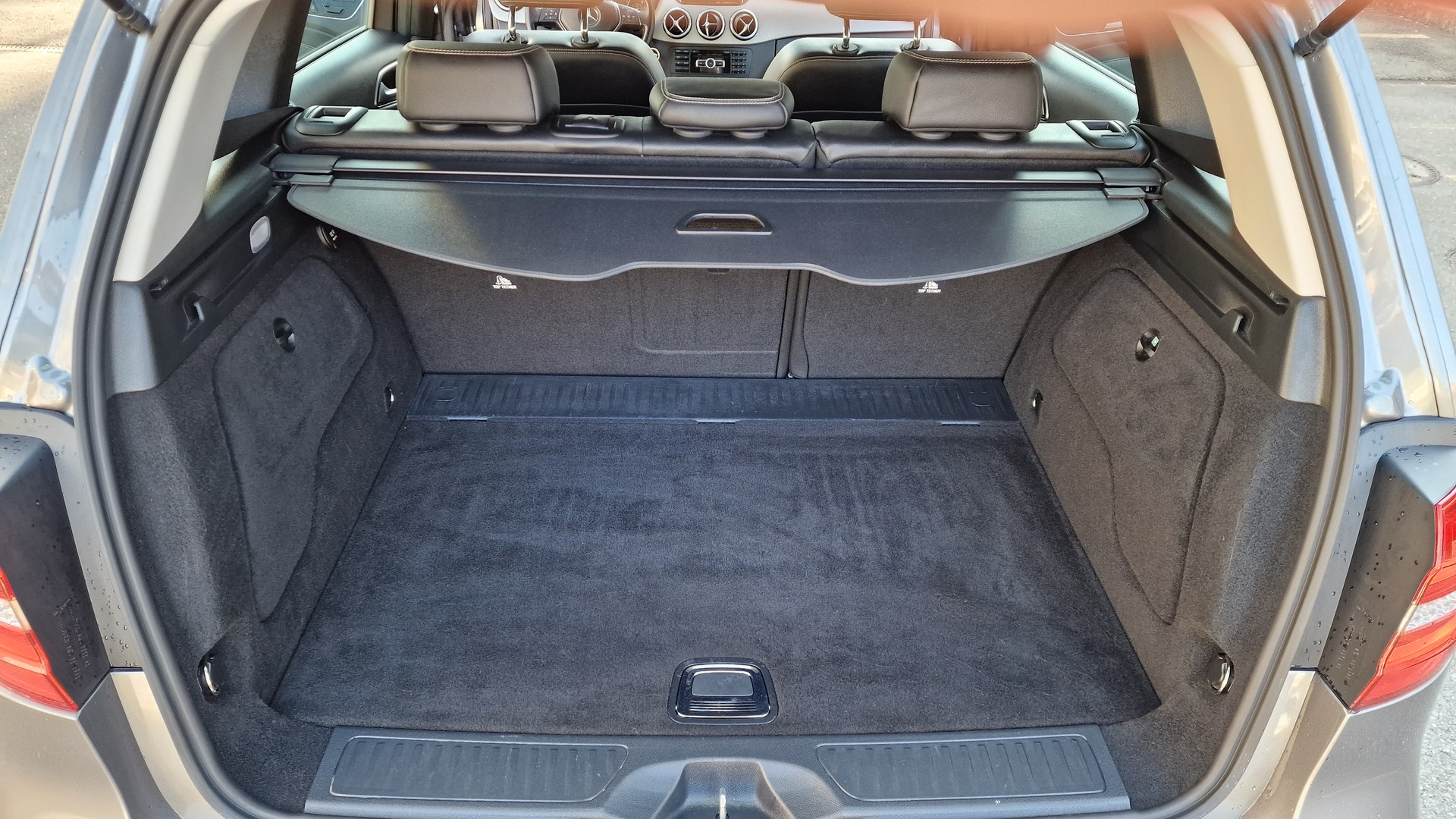 MERCEDES-BENZ B 200-image-30