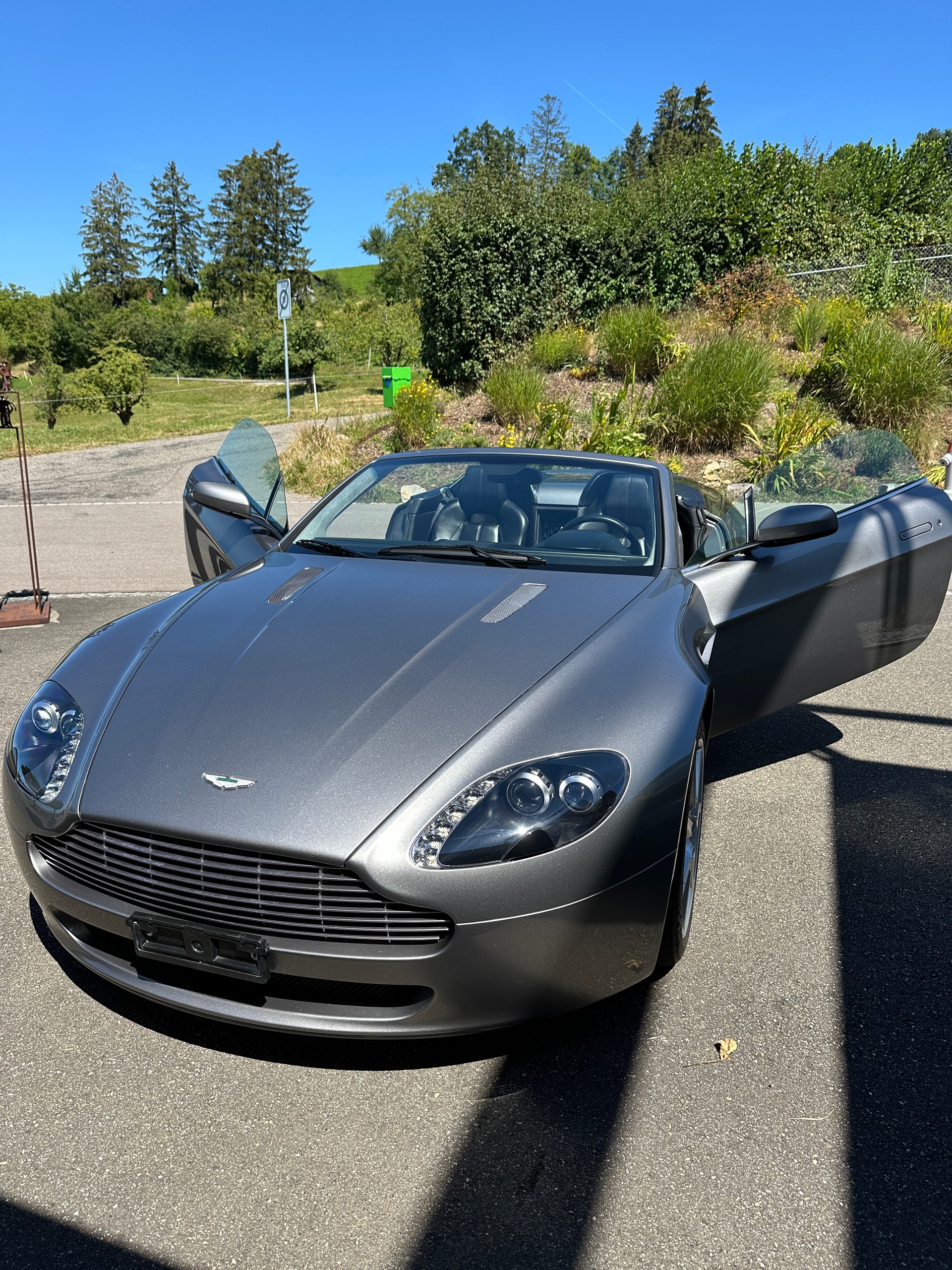 ASTON MARTIN V8 Vantage 4.3 Sportshift-image-4